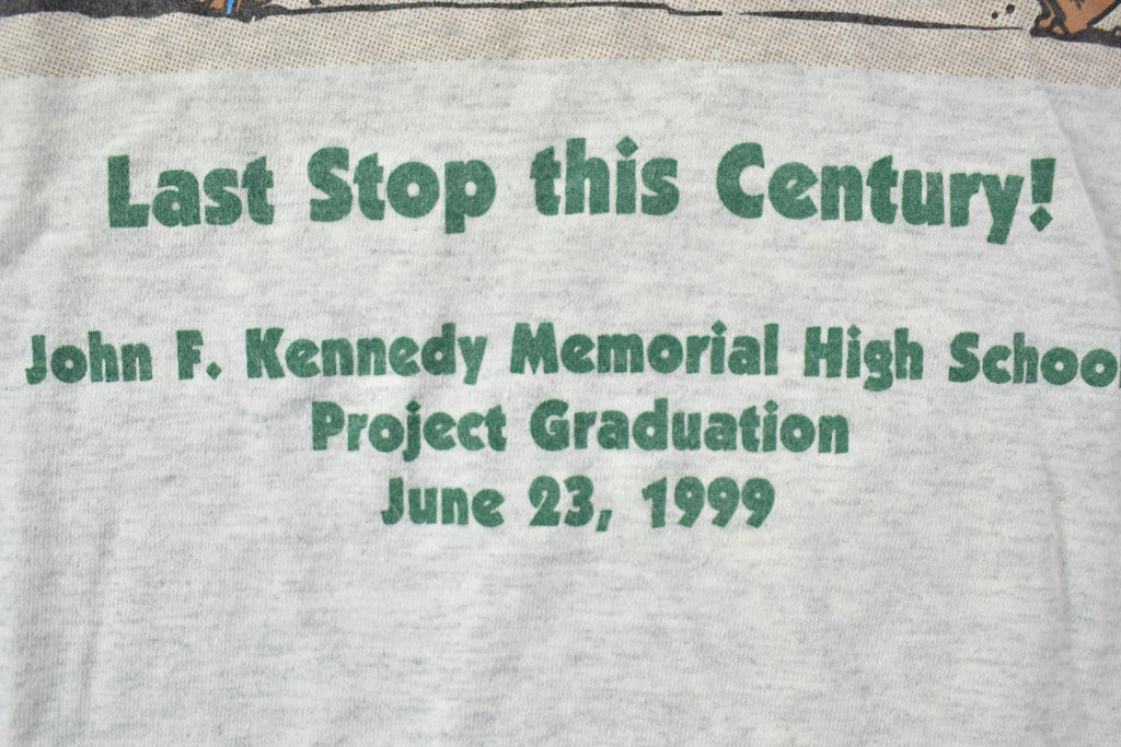 Vintage 1999 Mustang Graduate Graphic T-Shirt