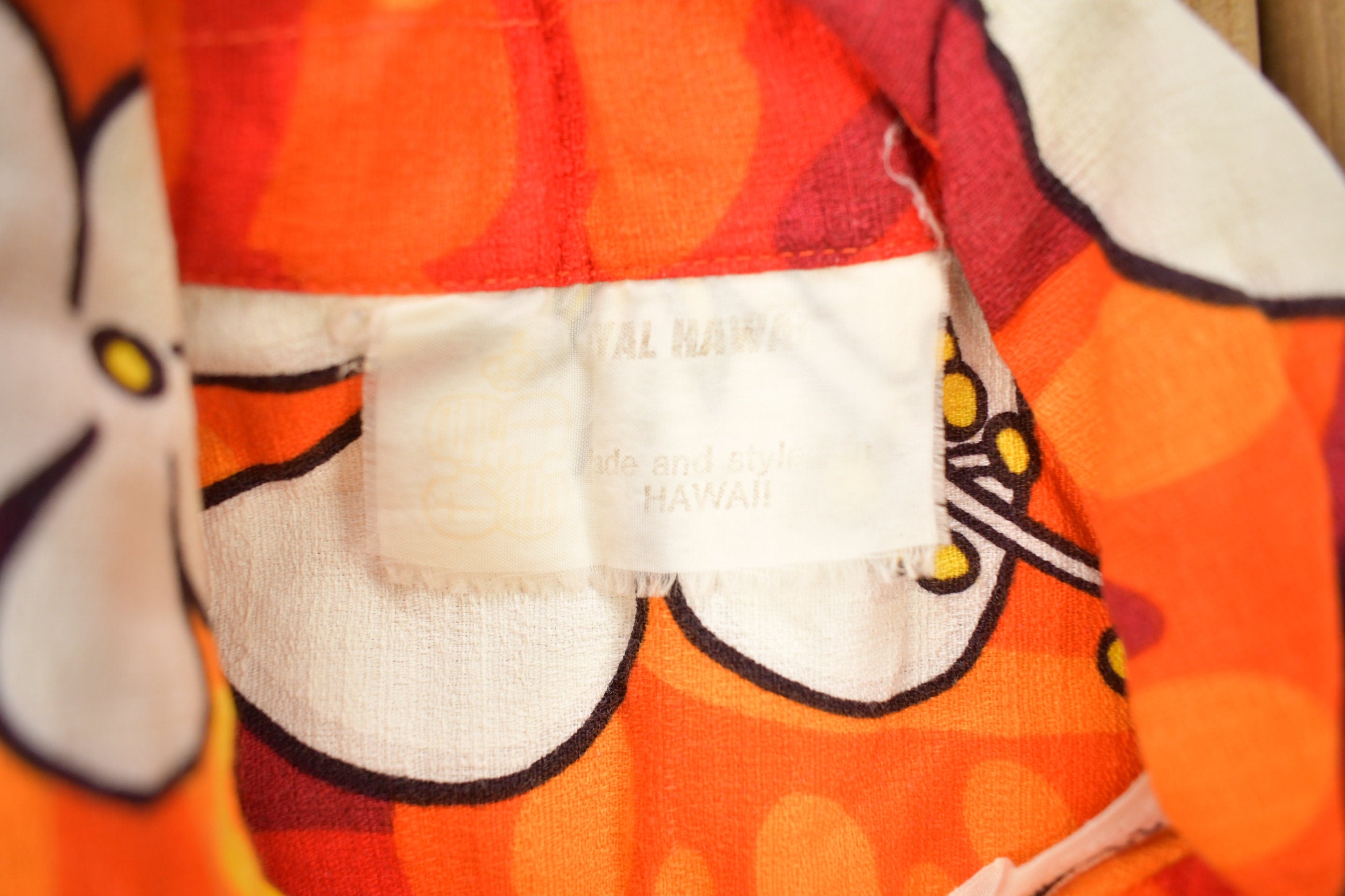 Vintage 1960s Orange Hawaiian Button Up Shirt