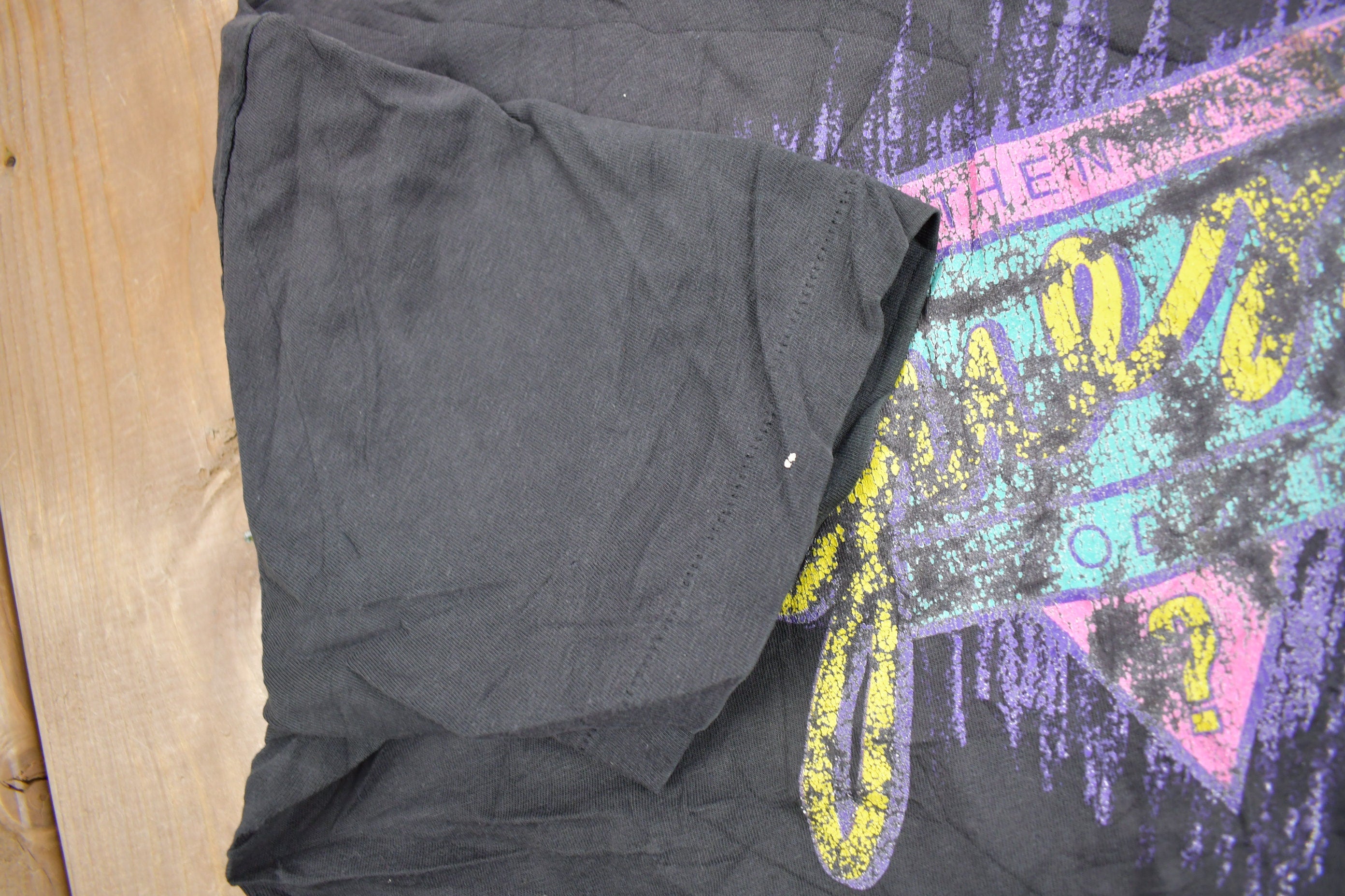 Vintage 1980s Guess Graphic Cropped T Shirt