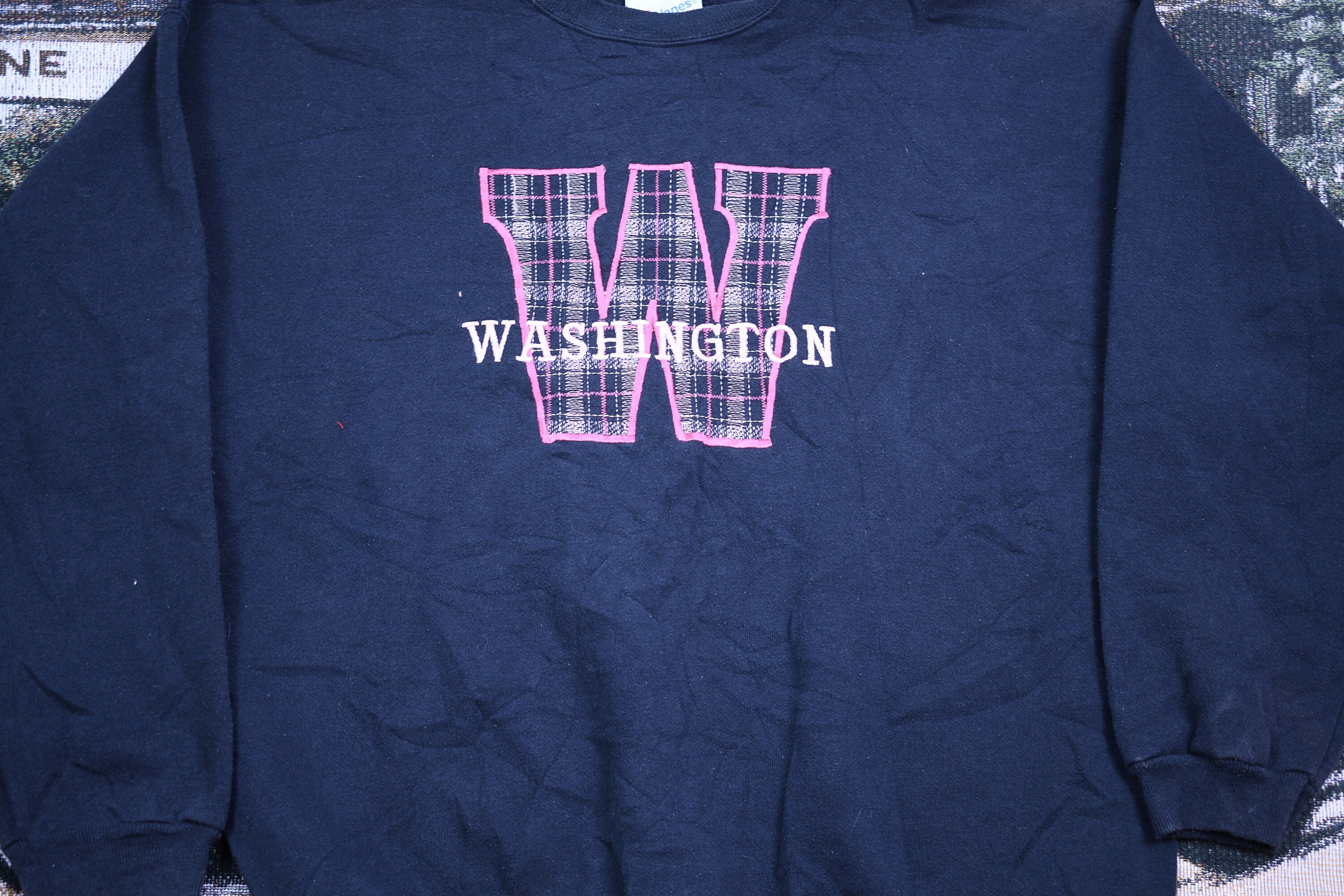 Vintage 1990s Washington Embroidered Crewneck