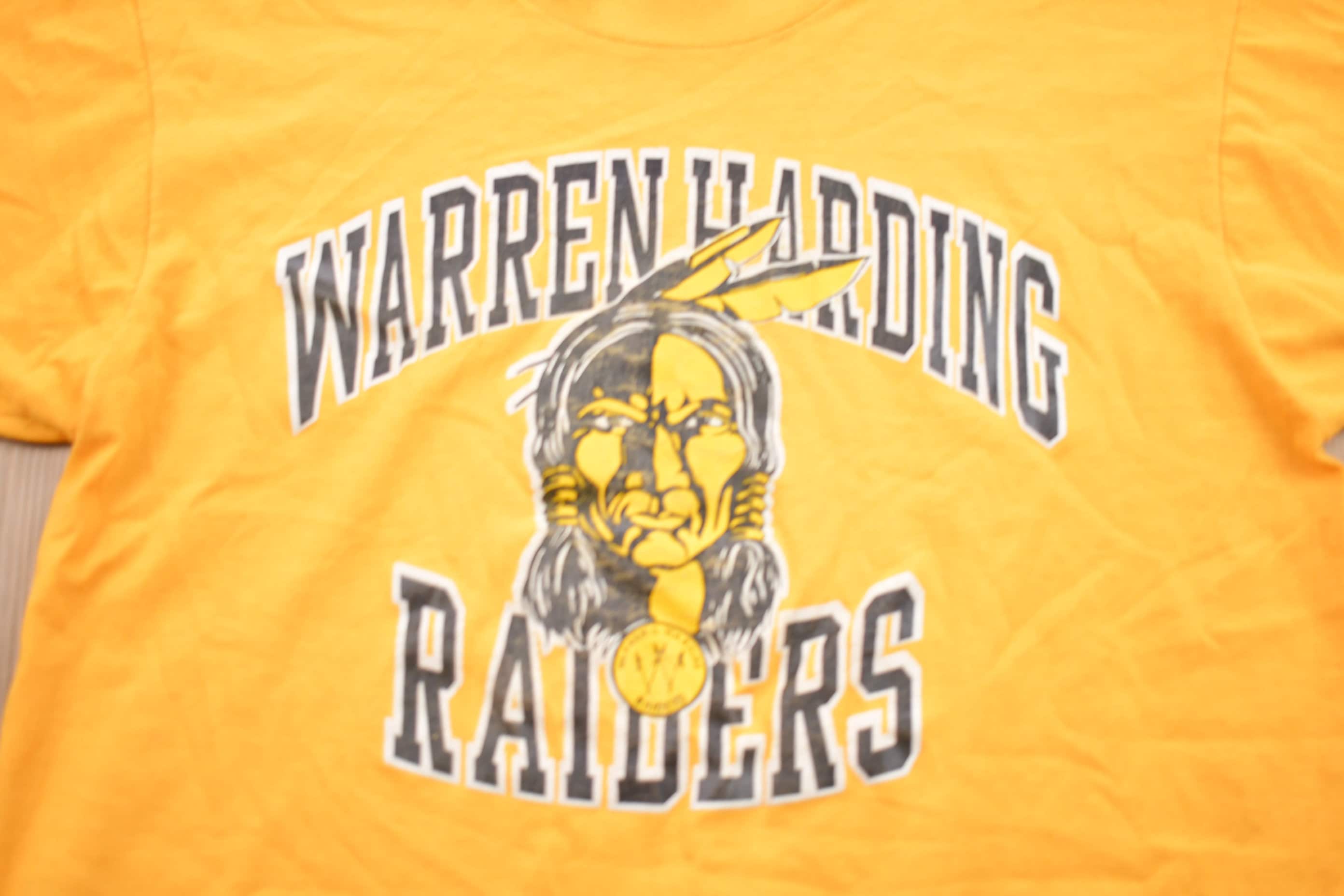 Vintage 1990s Warren Harding Raiders Graphic T-Shirt