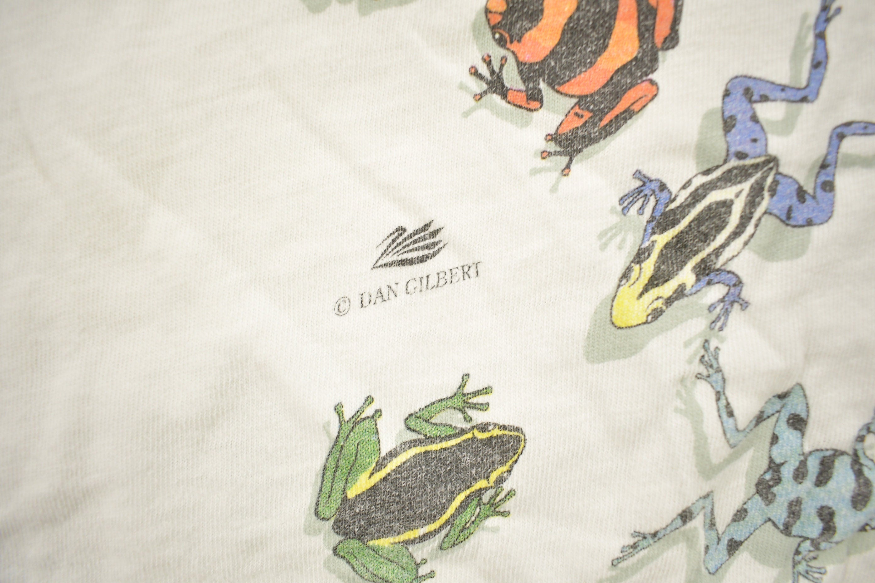 Vintage 1990s Frog Theme All Over Print Graphic T-Shirt