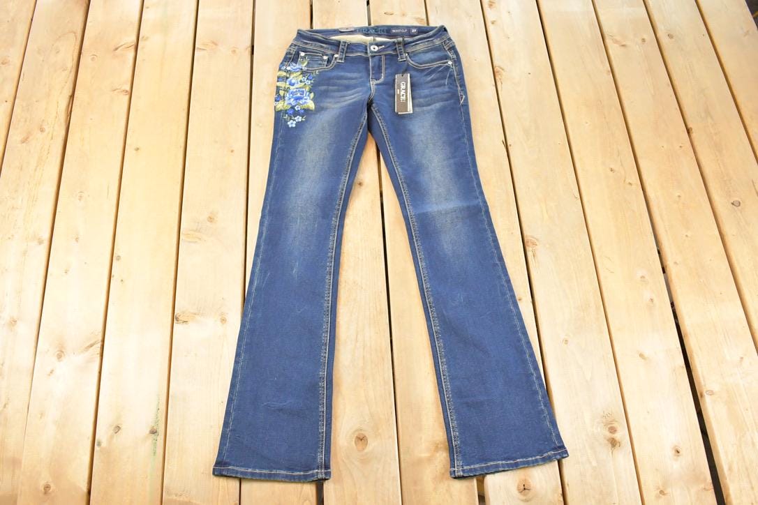 Vintage Deadstock Y2K Grace In LA Bedazzled Low Rise Jeans Women's Size 27 x 32 / Bootcut Jeans / 2000's Embroidered Contrast Stitched Denim