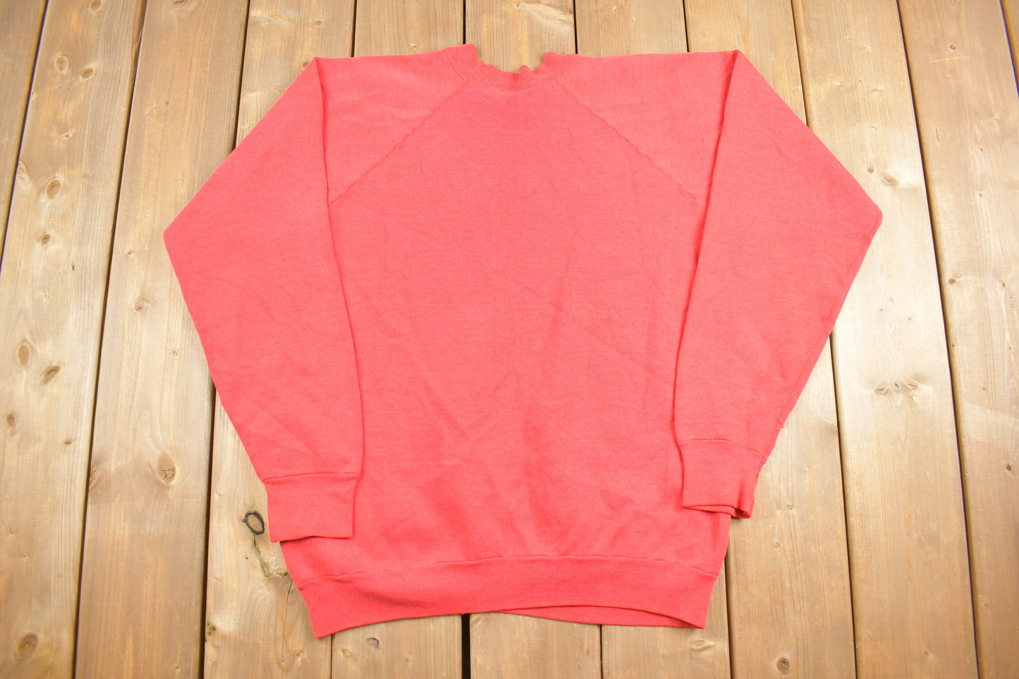 Vintage 1980s Eveready Raglan Graphic Crewneck Sweatshirt / 80s Crewneck / Made In USA / Streetwear / 80s Fruit of The Loom / Red Crewneck