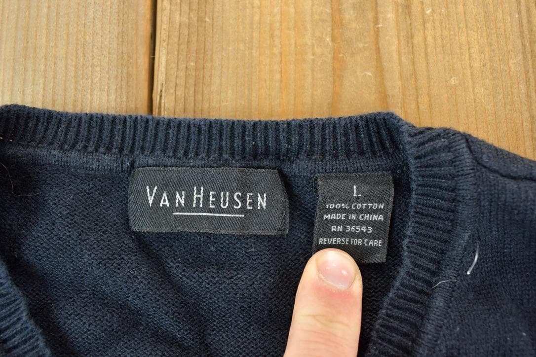 Vintage 1990s Van Heusen Argyle knit Vest
