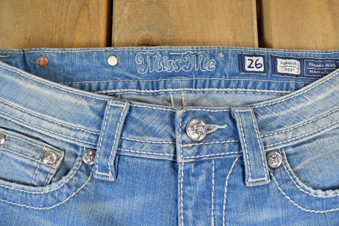 Vintage Y2K Miss Me Bedazzled Low Rise Jeans Size 26x31