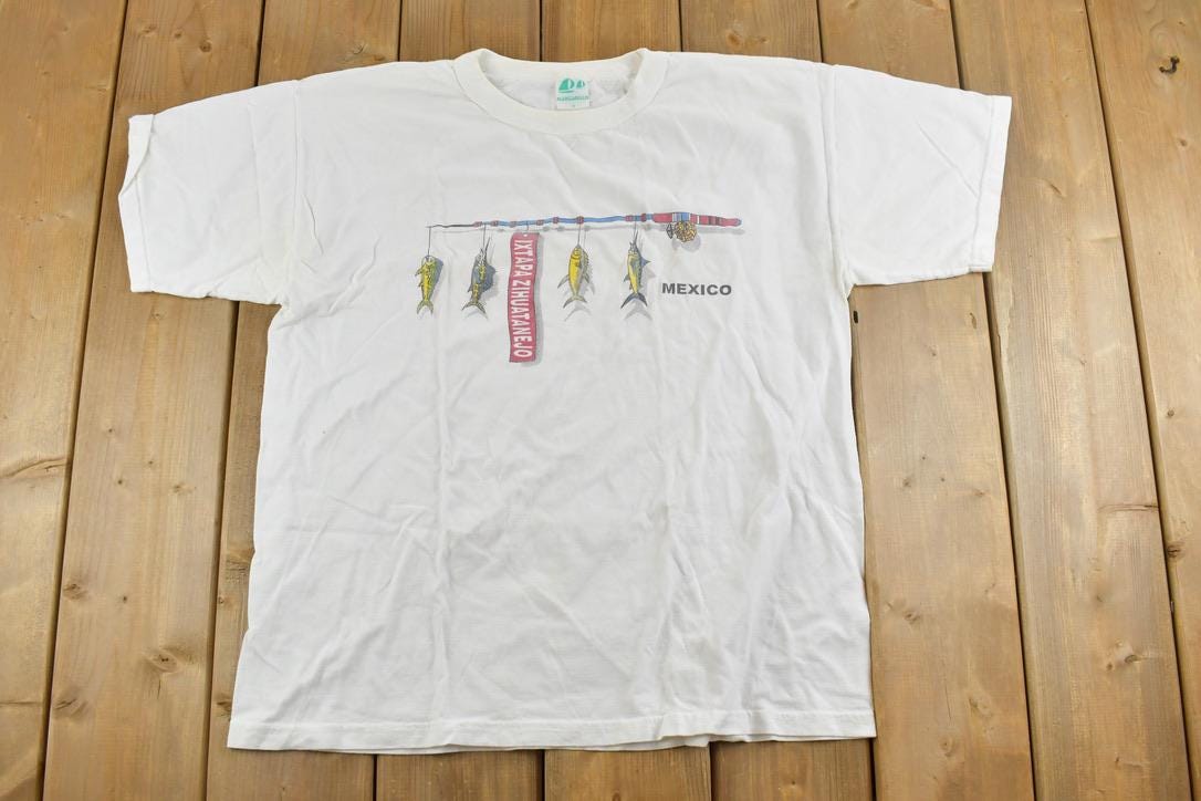 Vintage 1990s Mexico Fishing Souvenir T-Shirt