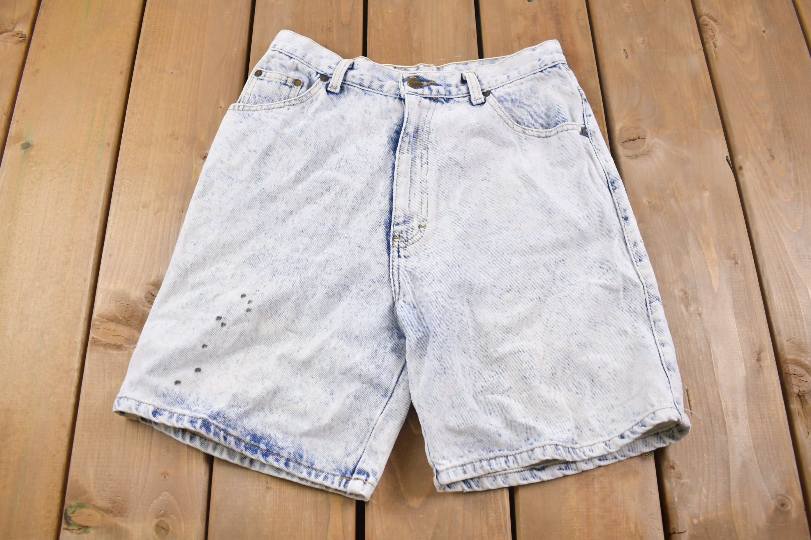Vintage 1990s Sasson Light Acid Wash Jean Shorts 26 x 7