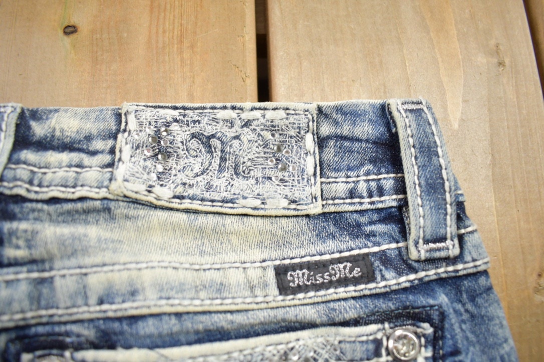 Vintage Y2K Miss Me Bedazzled Low Rise Jeans Size 26x31
