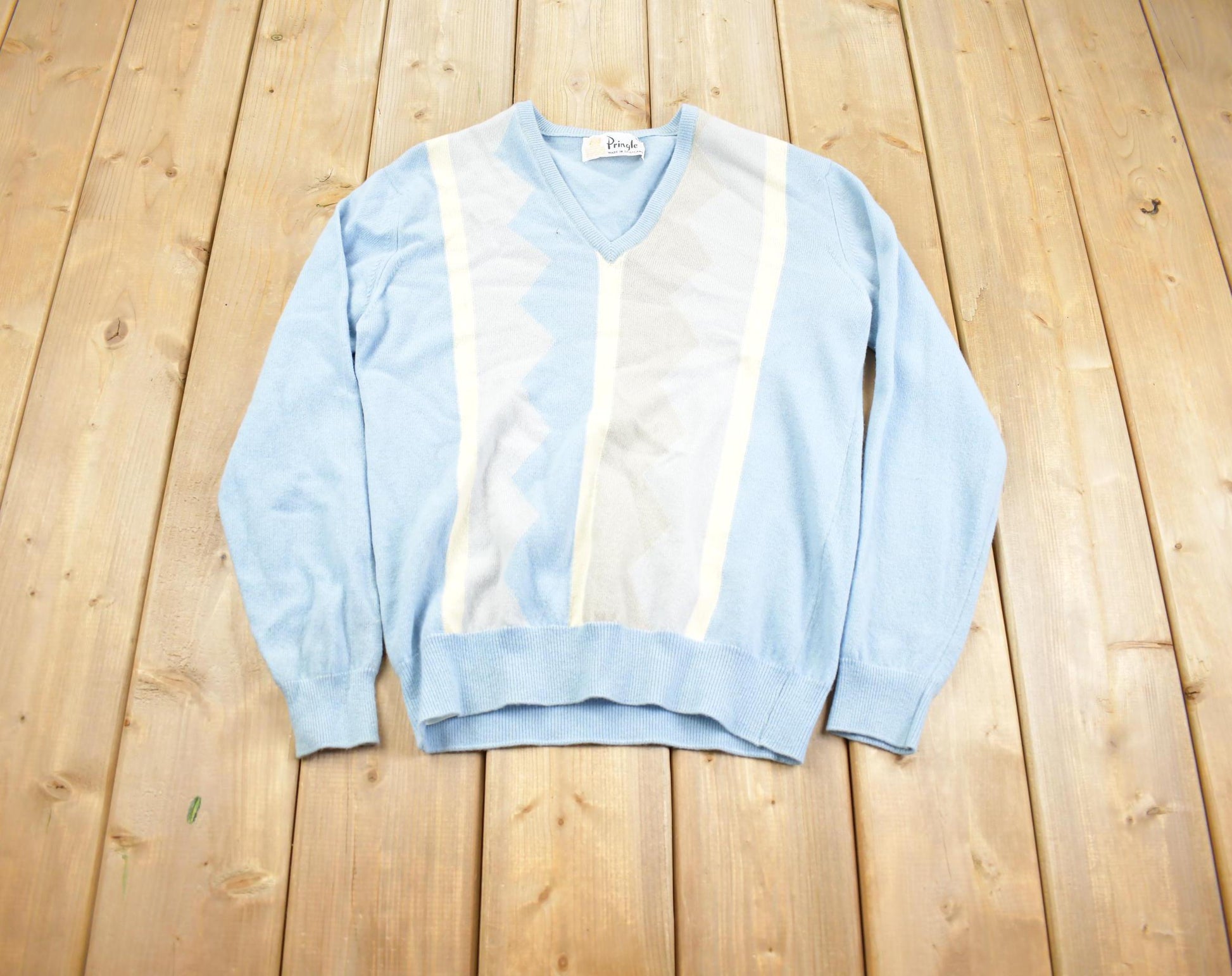 Vintage 1980s Pringle Knit V-neck Sweater Made In Scotland