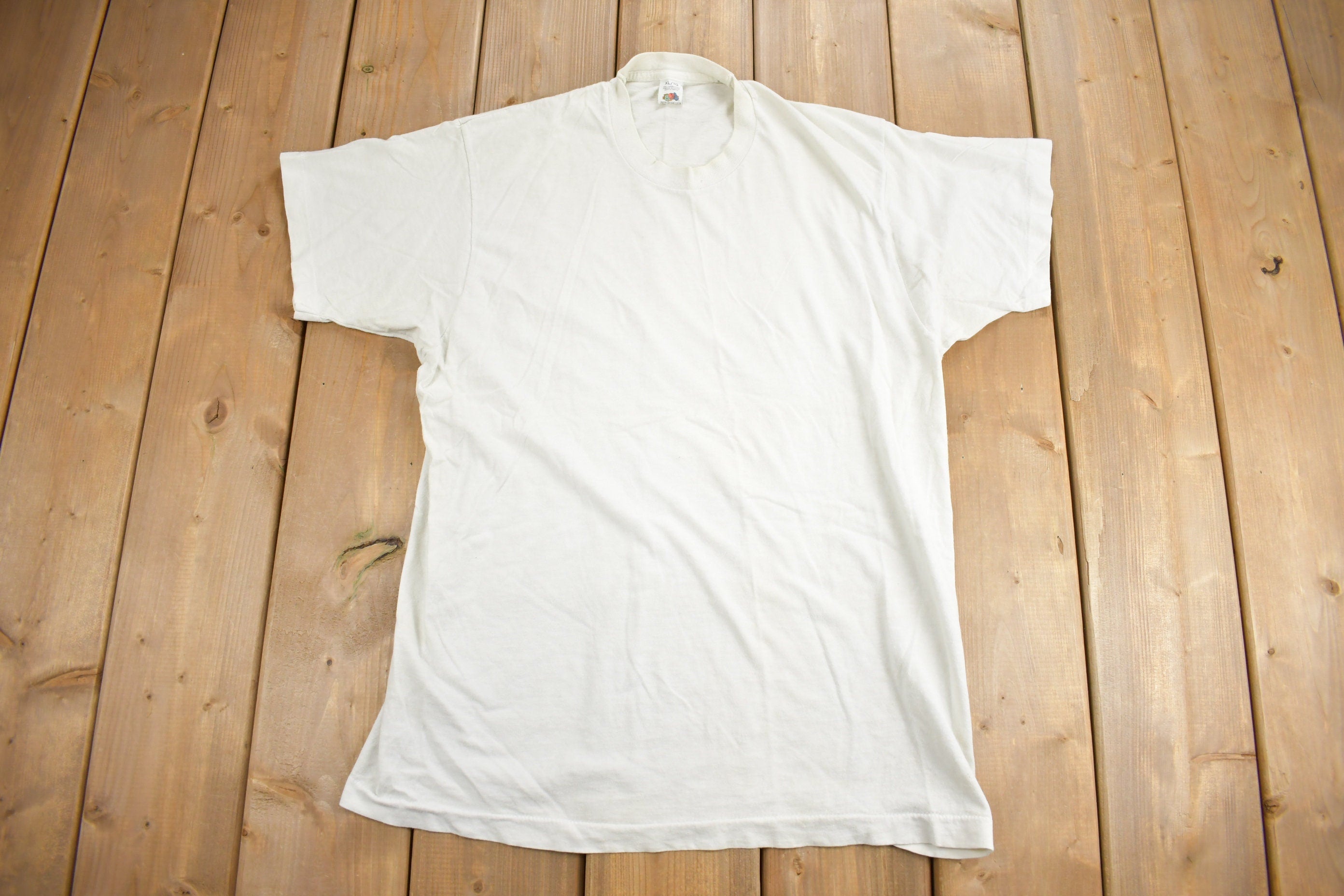 Vintage 1980s Fruit Of The Loom Blank White T Shirt