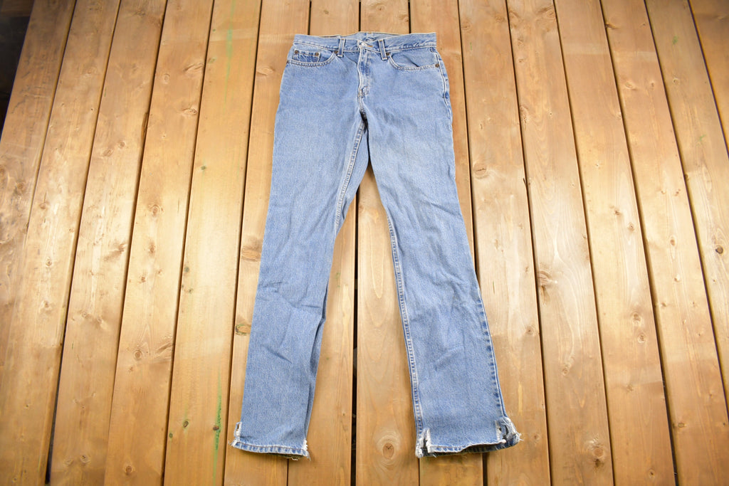 Vintage 1990s Levi's 505 Low Rise Distressed Denim Jeans Size 31 x 32 / Vintage Denim / Streetwear / Light Wash / Vintage Levi's