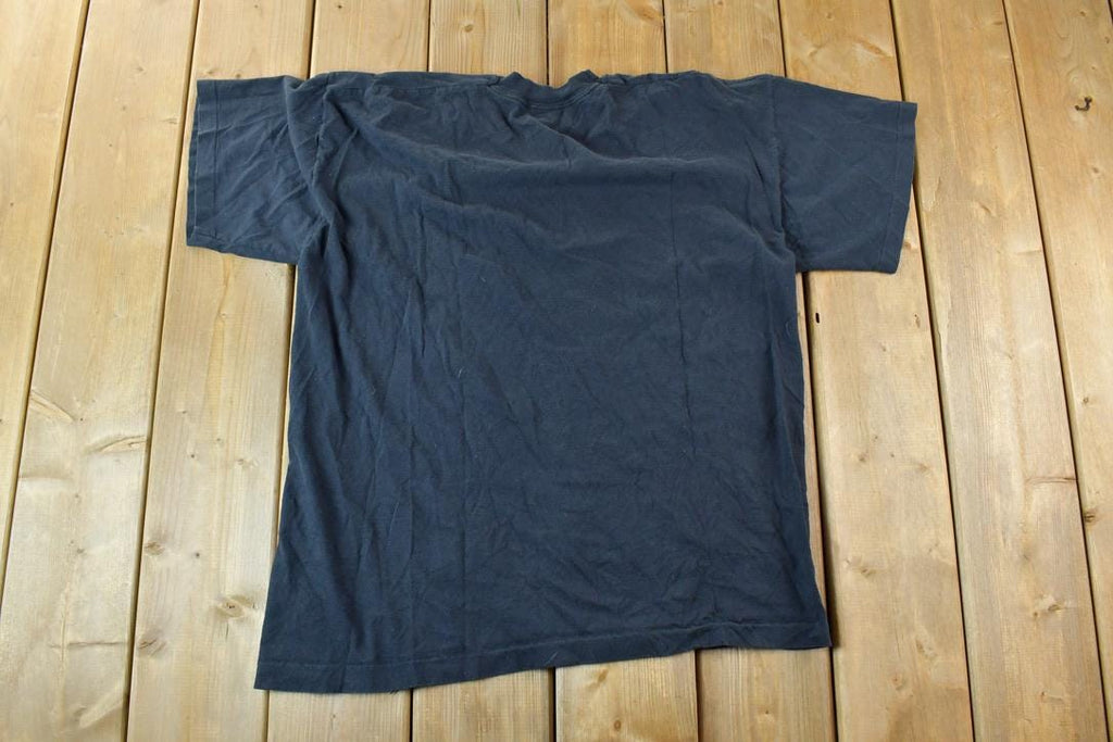 Vintage 1990s Nelly's Cafe Souvenir T-Shirt