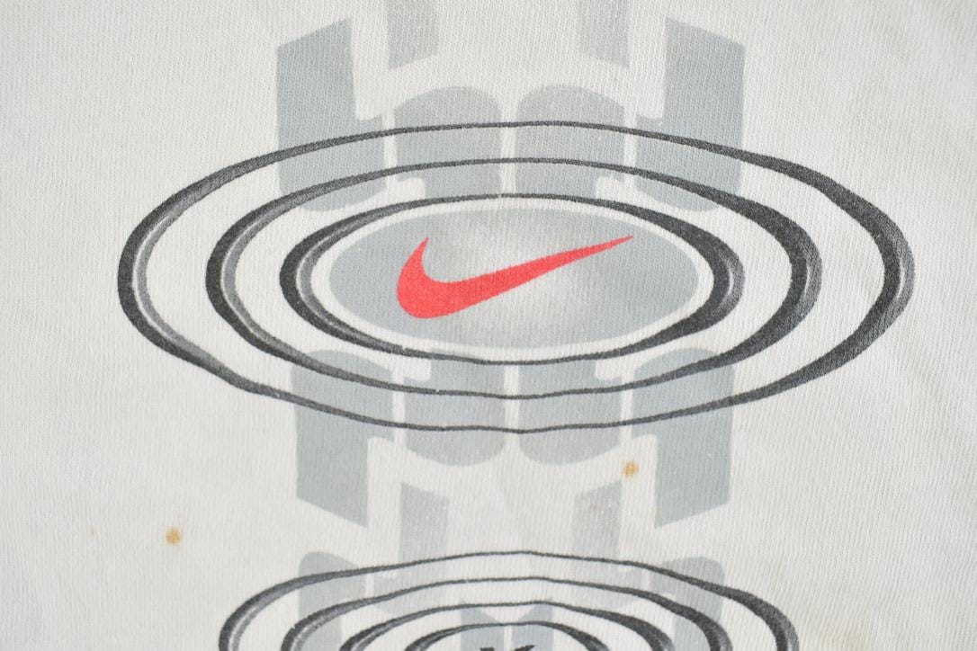 Vintage 1990s Nike Swoosh Logo Graphic T-Shirt
