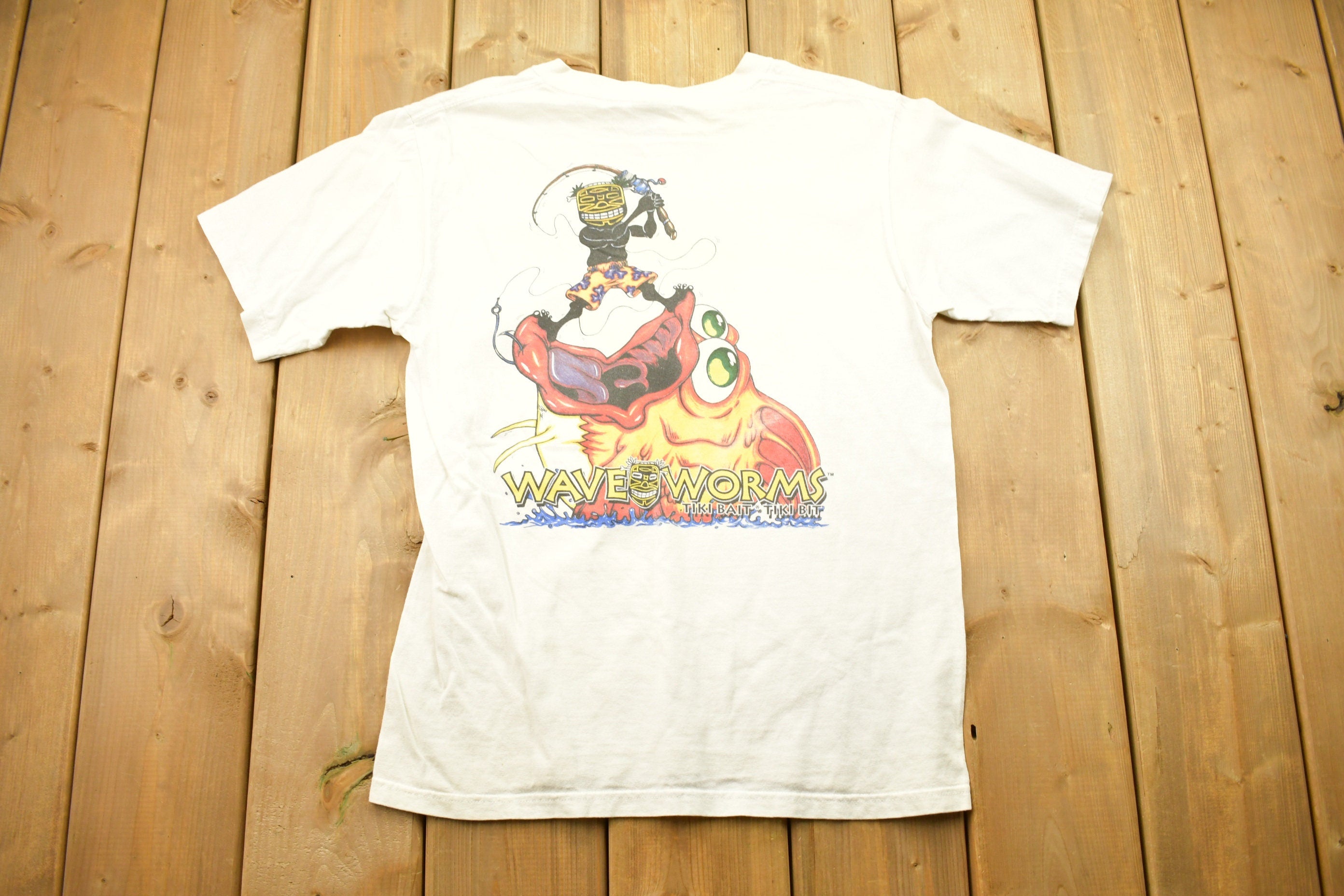 Vintage 1990s Wave Worms Tiki Bait T-Shirt