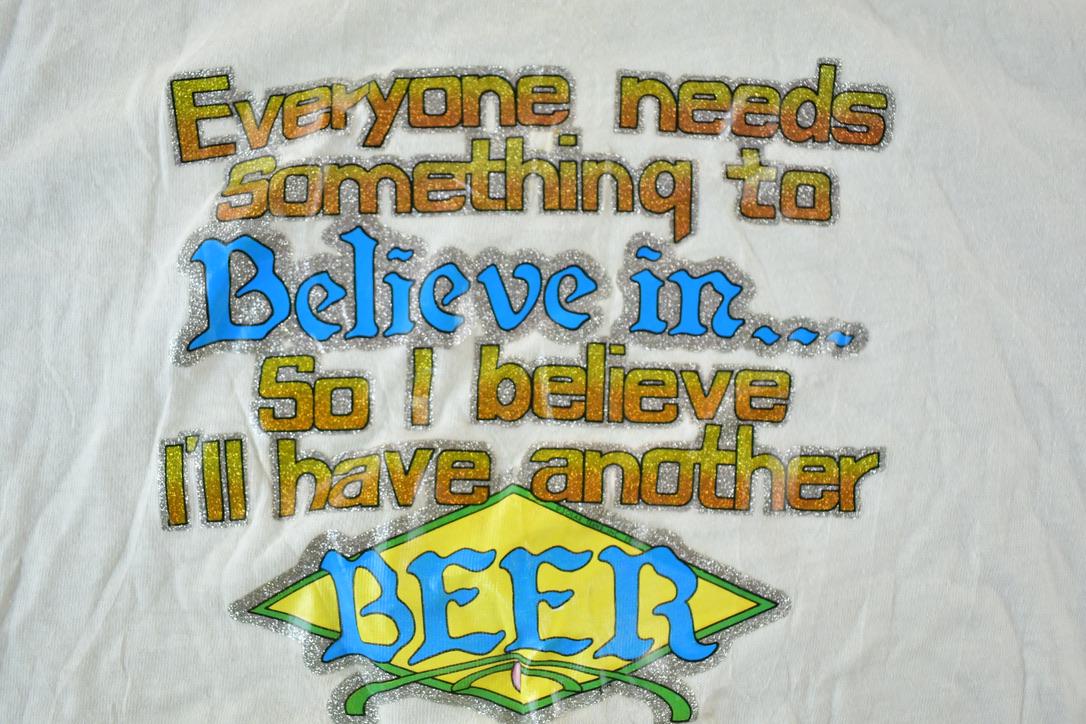 Vintage 1970s Hanes Believe In Beer Souvenir Single Stitch Graphic Print T-Shirt