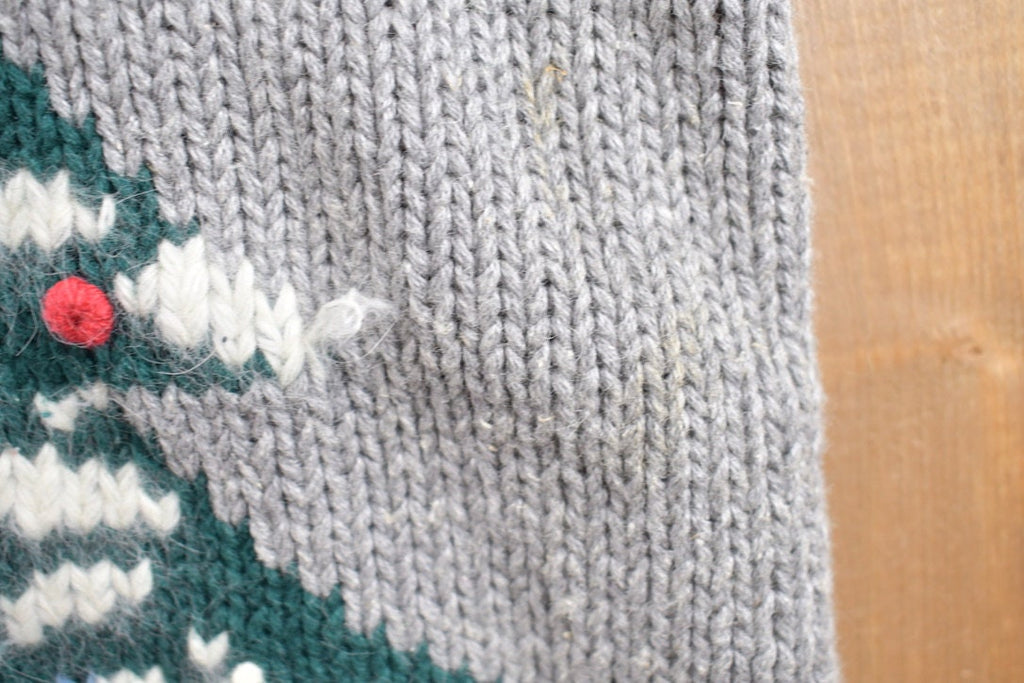Vintage 1990s North Crest Christmas Theme Knitted Cardigan Sweater Vest