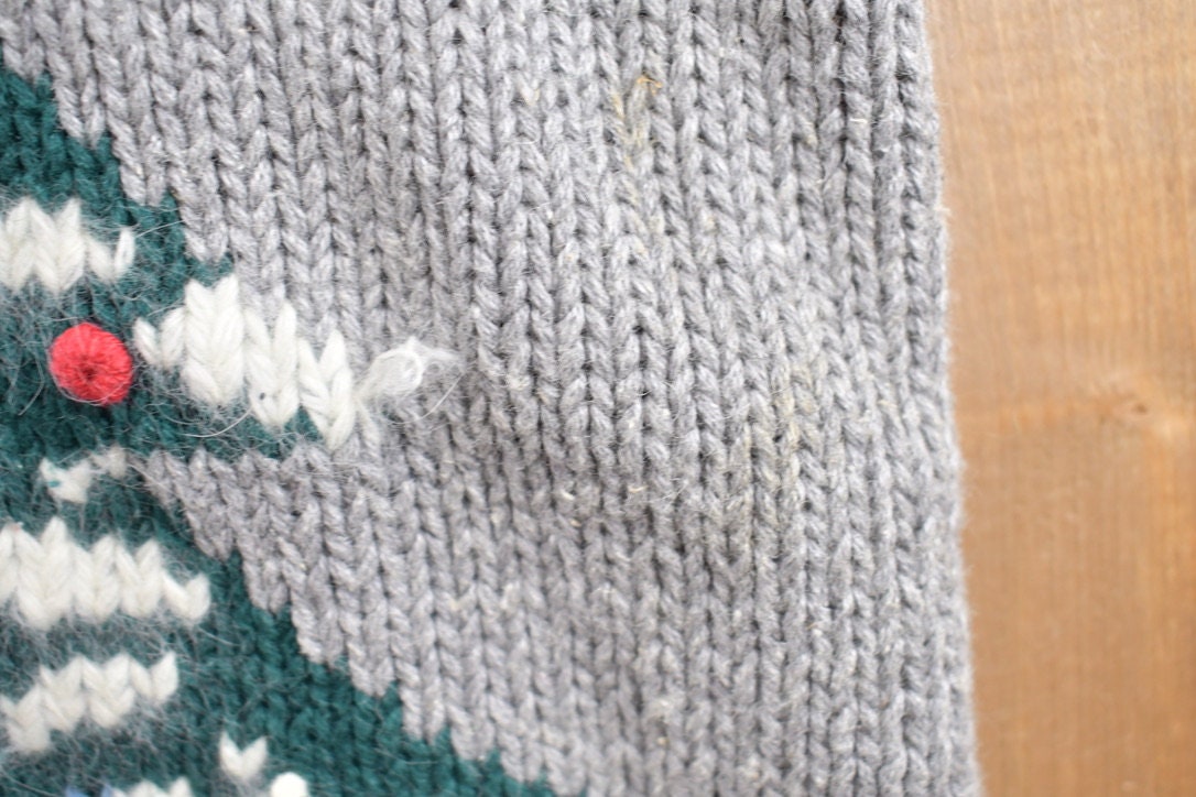 Vintage 1990s North Crest Christmas Theme Knitted Cardigan Sweater Vest