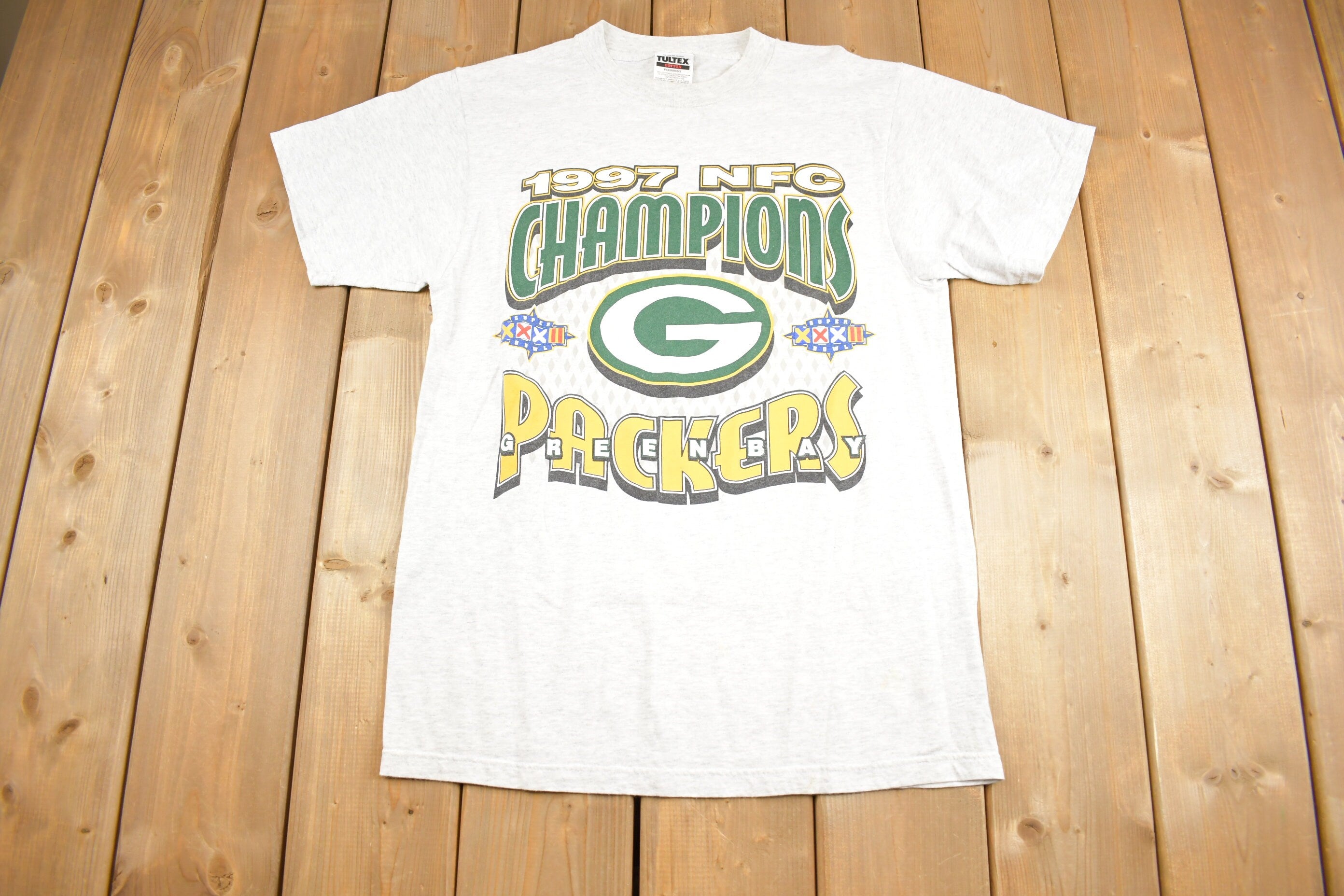 Vintage 1997 Green Bay Packers NFL NFC Champions Graphic T-Shirt