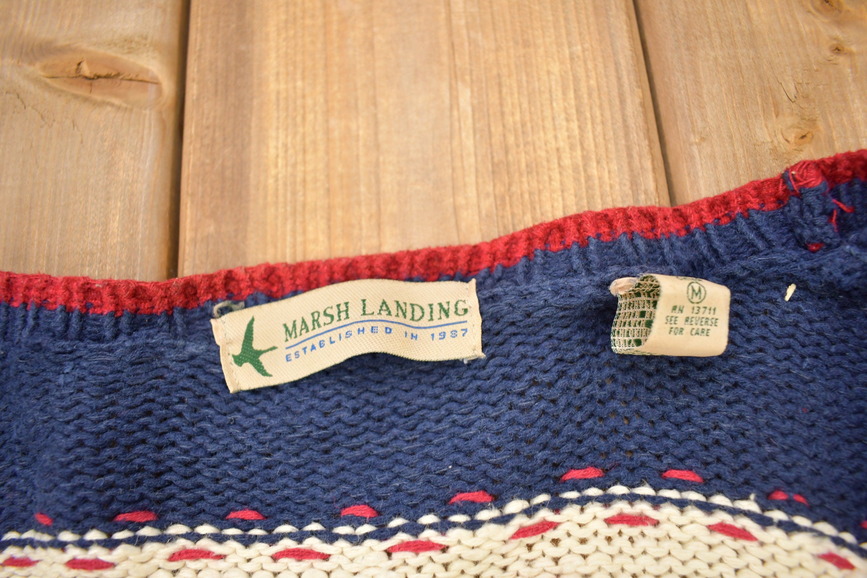 Vintage 1990s Marsh Landing USA Bear Knitted Cardigan Sweater