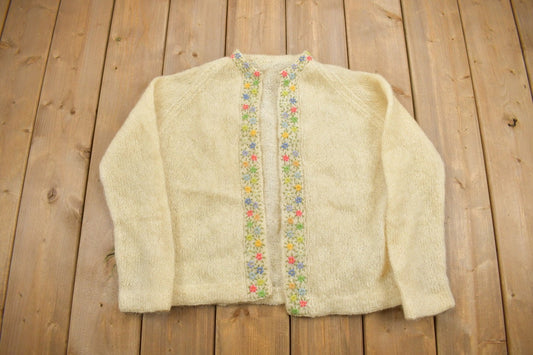 Vintage 1960s Hand Knit Floral Sweater / Hippy Sweater / True Vintage / Colourful / Vintage Knit