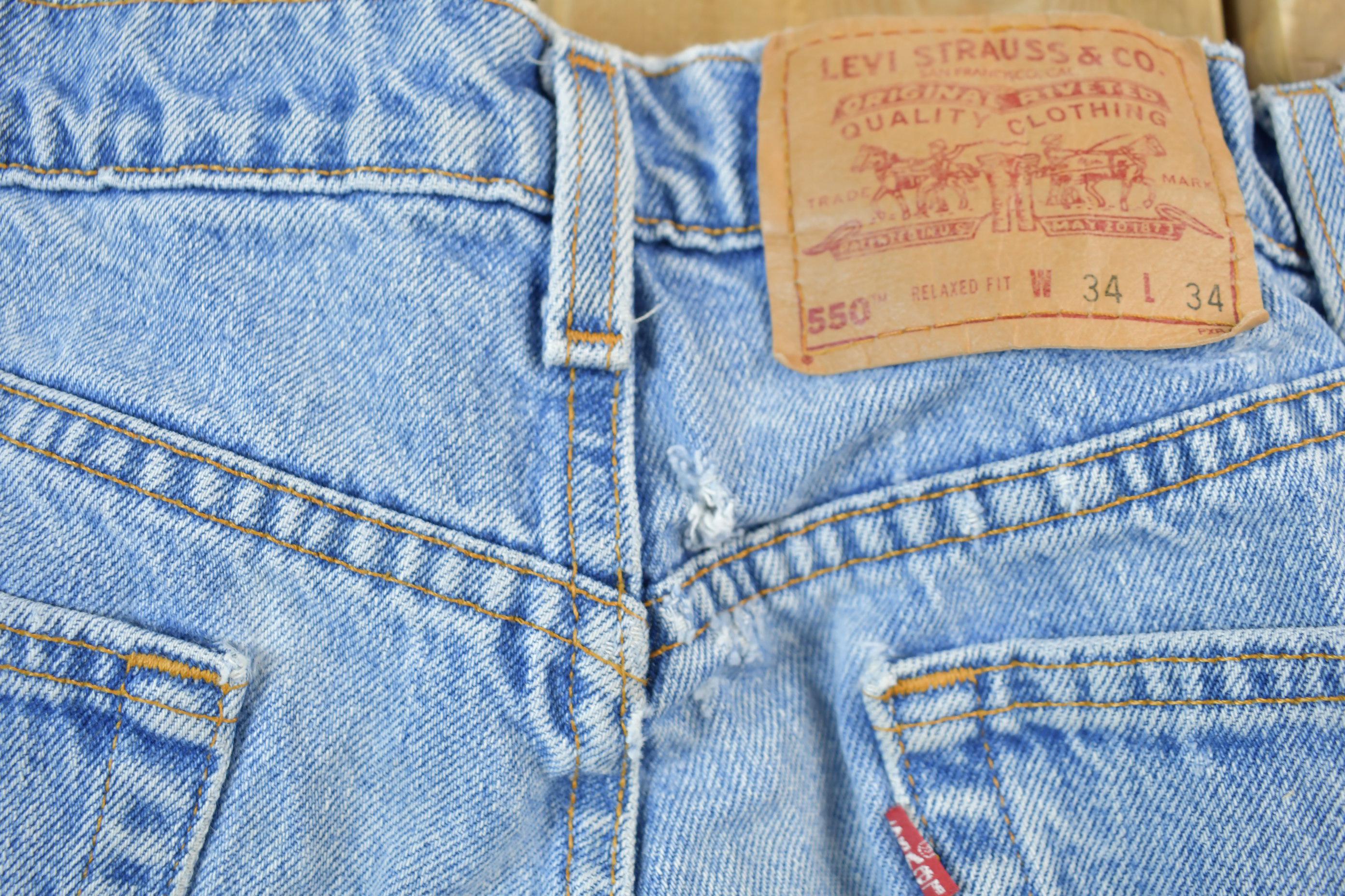 Vintage 1990s Levi's 550 Red Tab Jeans Size 34 x 34 / 90s Denim / Streetwear Fashion / Vintage Denim / Jeans / Vintage Levi's