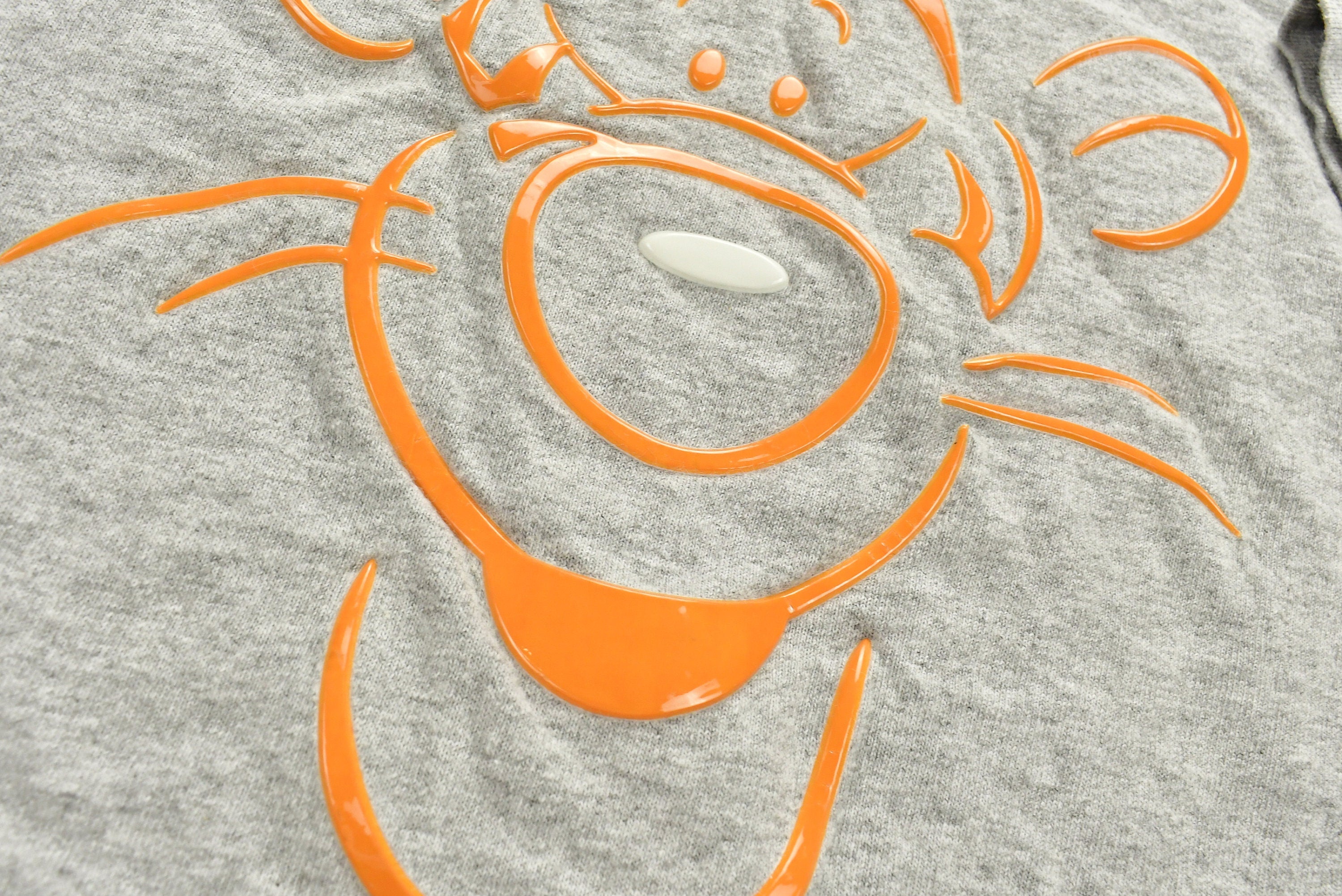 Vintage 1990s Walt Disney World Tigger Applique Cartoon T-Shirt