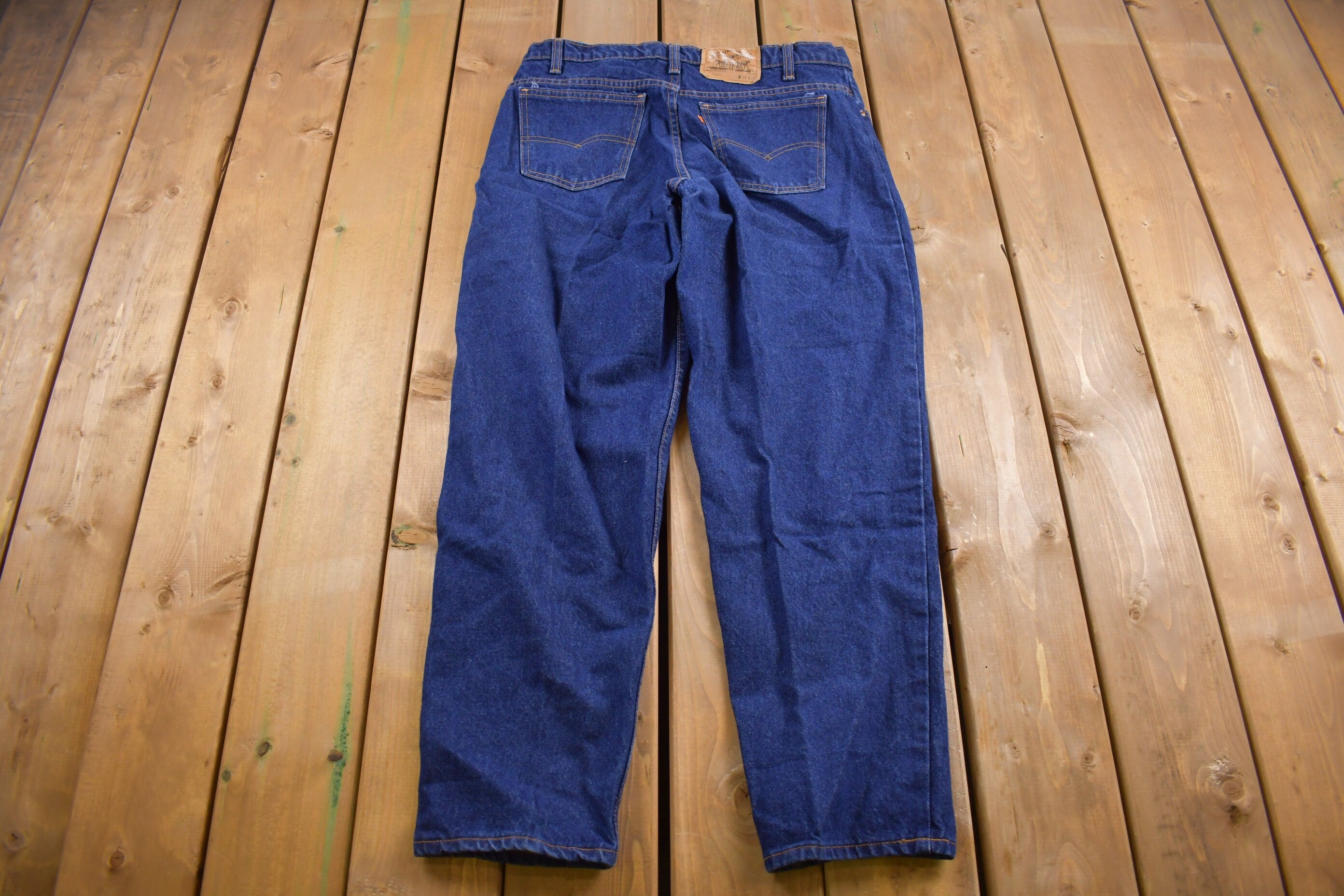 Vintage 1990s Levi's 550 Orange Tab Dark Blue Jeans Size 35 x 29