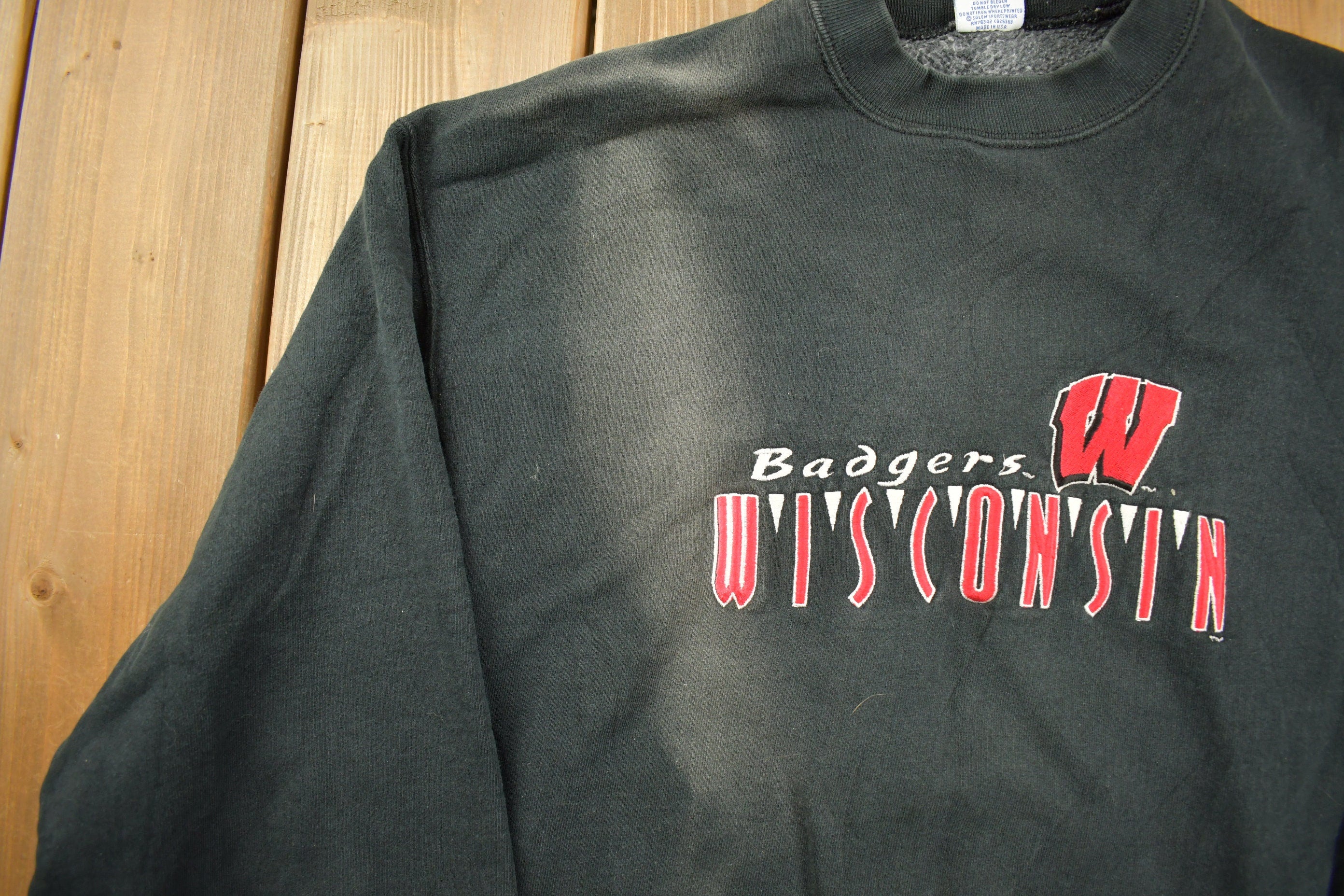Vintage 1990s NFL Wisconsin Badgers Crewneck Sweatshirt
