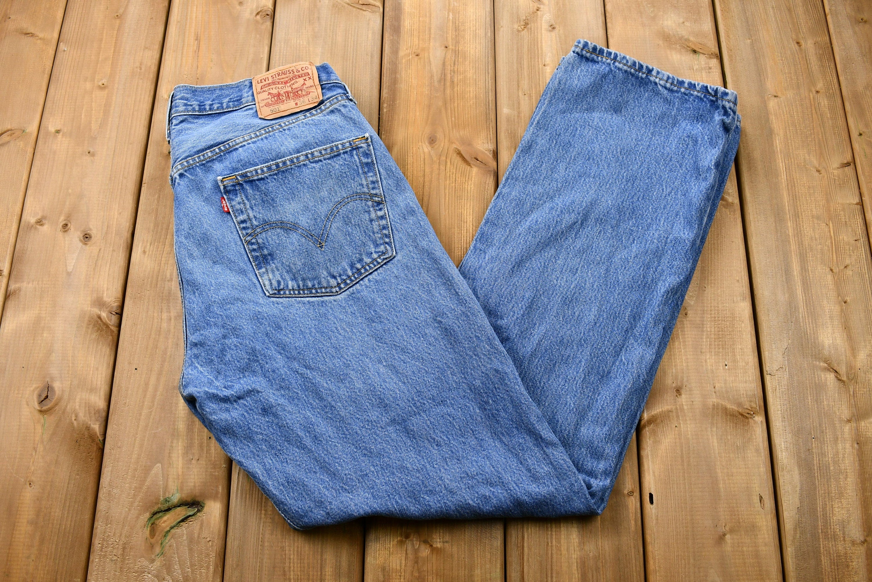 Vintage 1990s Levi's 501 Mid-Wash Regular Fit Straight Leg Jeans