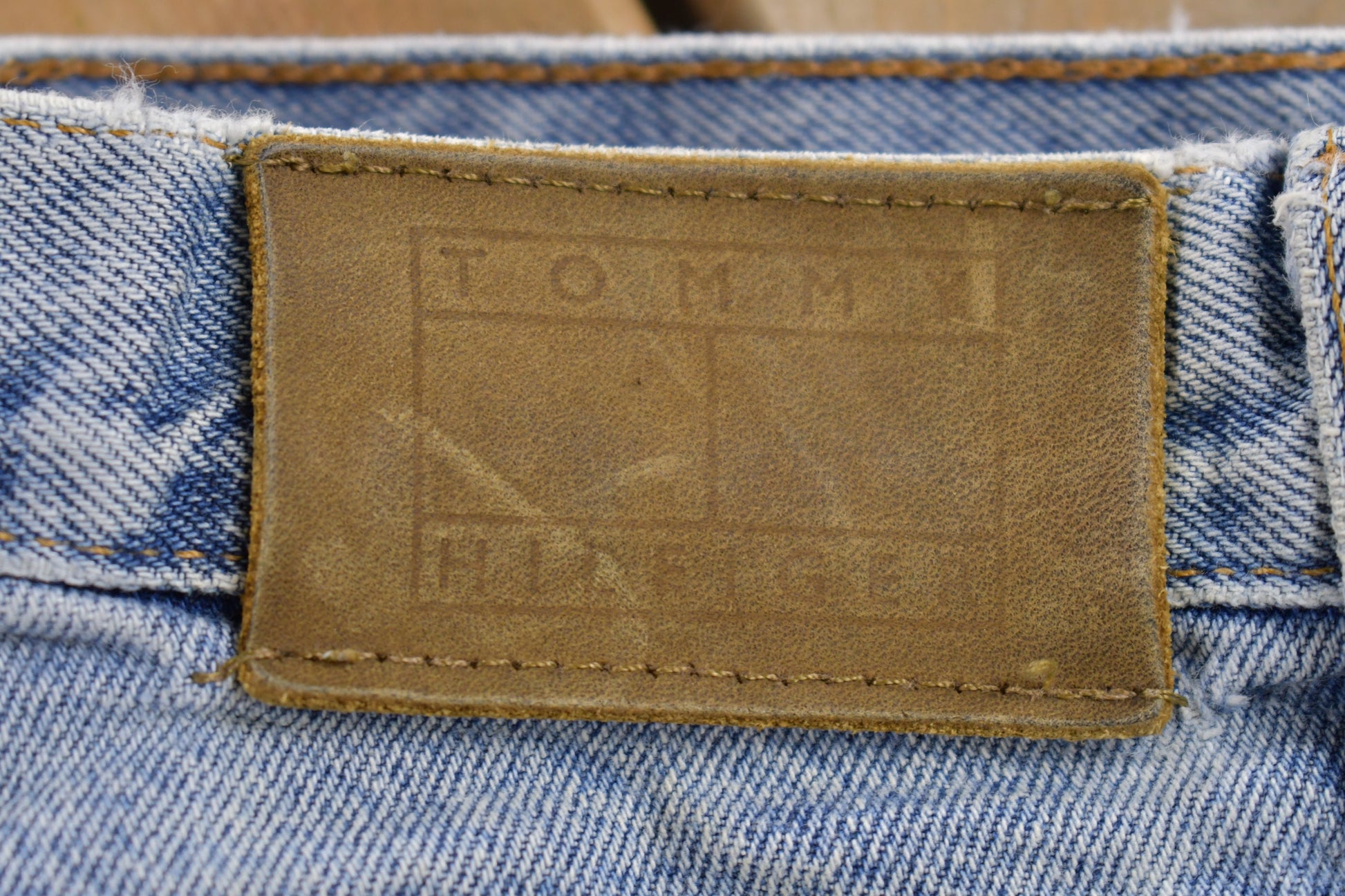 Vintage 1990's Tommy Hilfiger Jeans 33 x 33