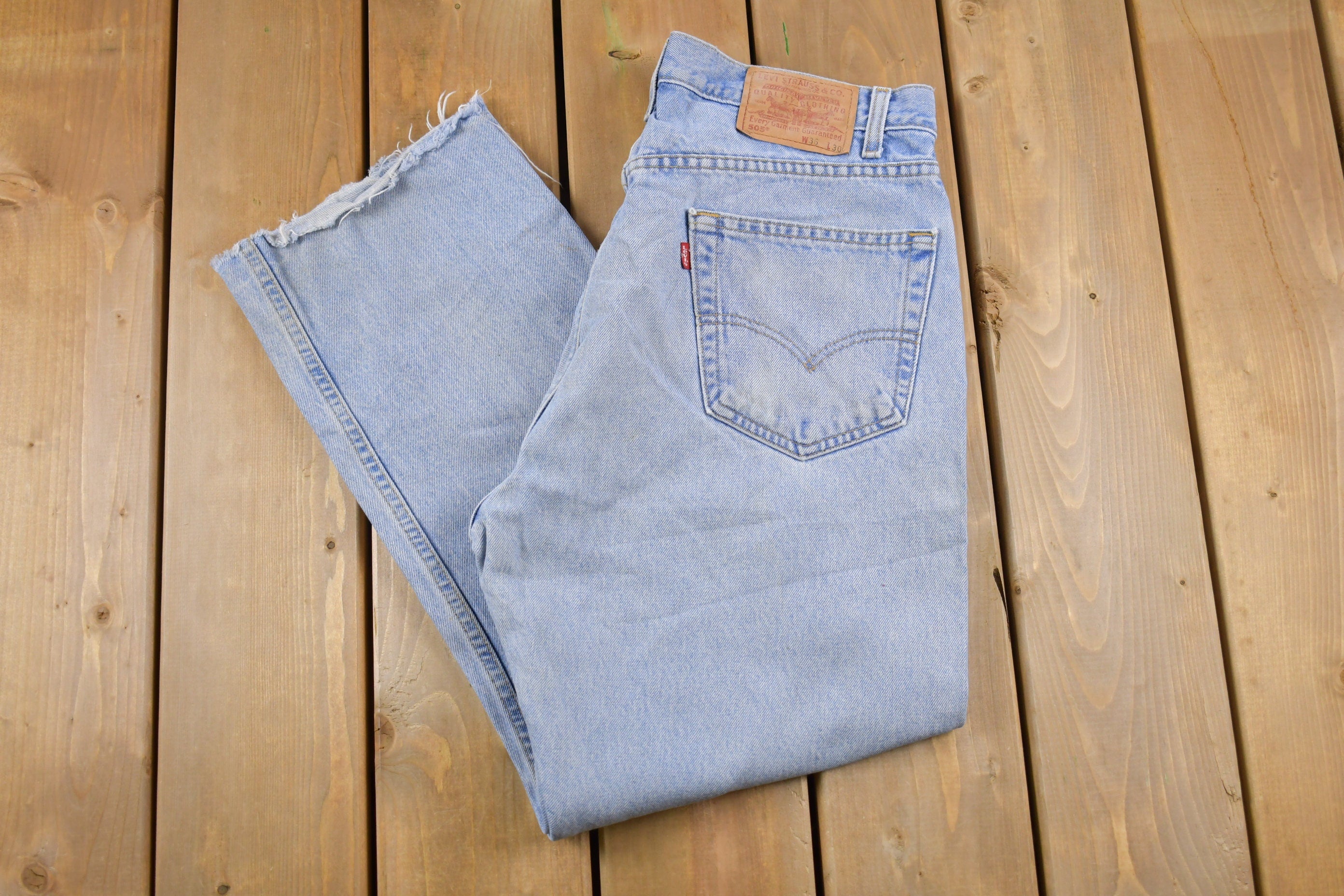 Vintage 1990s Levi's 505 Red Tab Chopped Denim Jeans Size 32 x 27