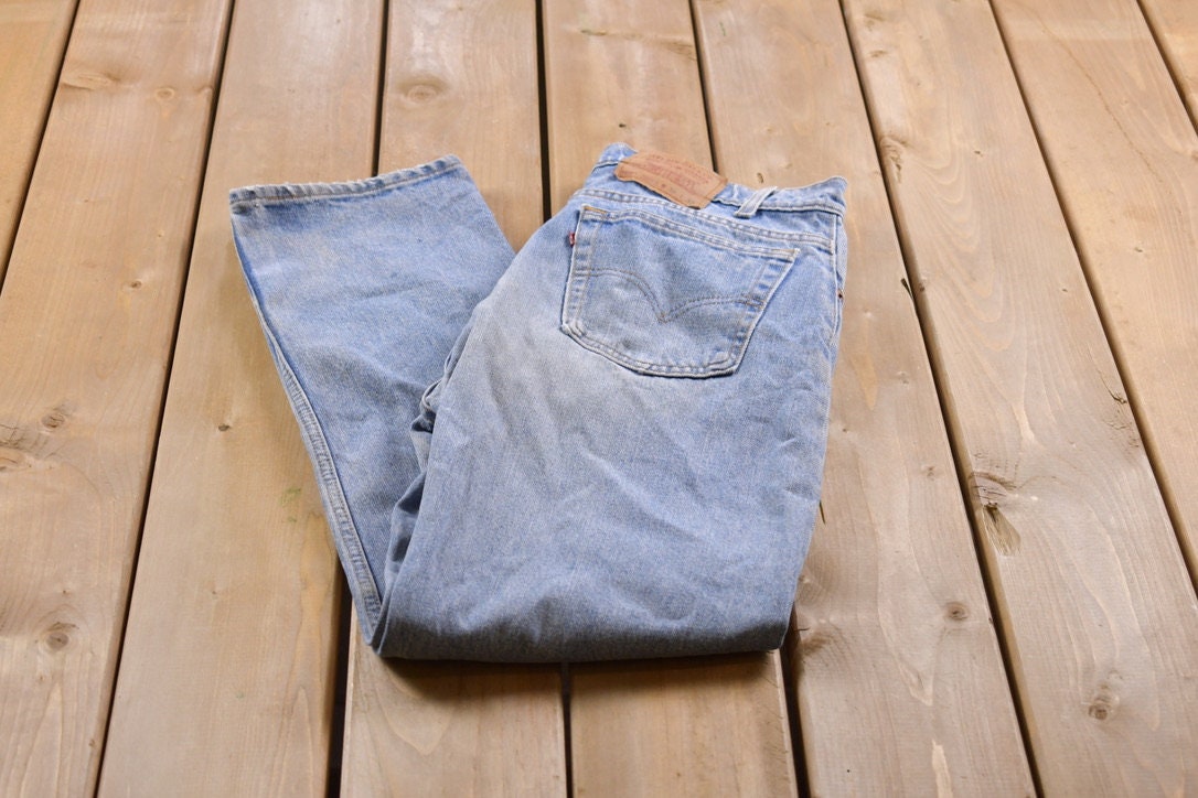 Vintage 1990s Levi's 505 Red Tab Denim Jeans Size 34 x 31