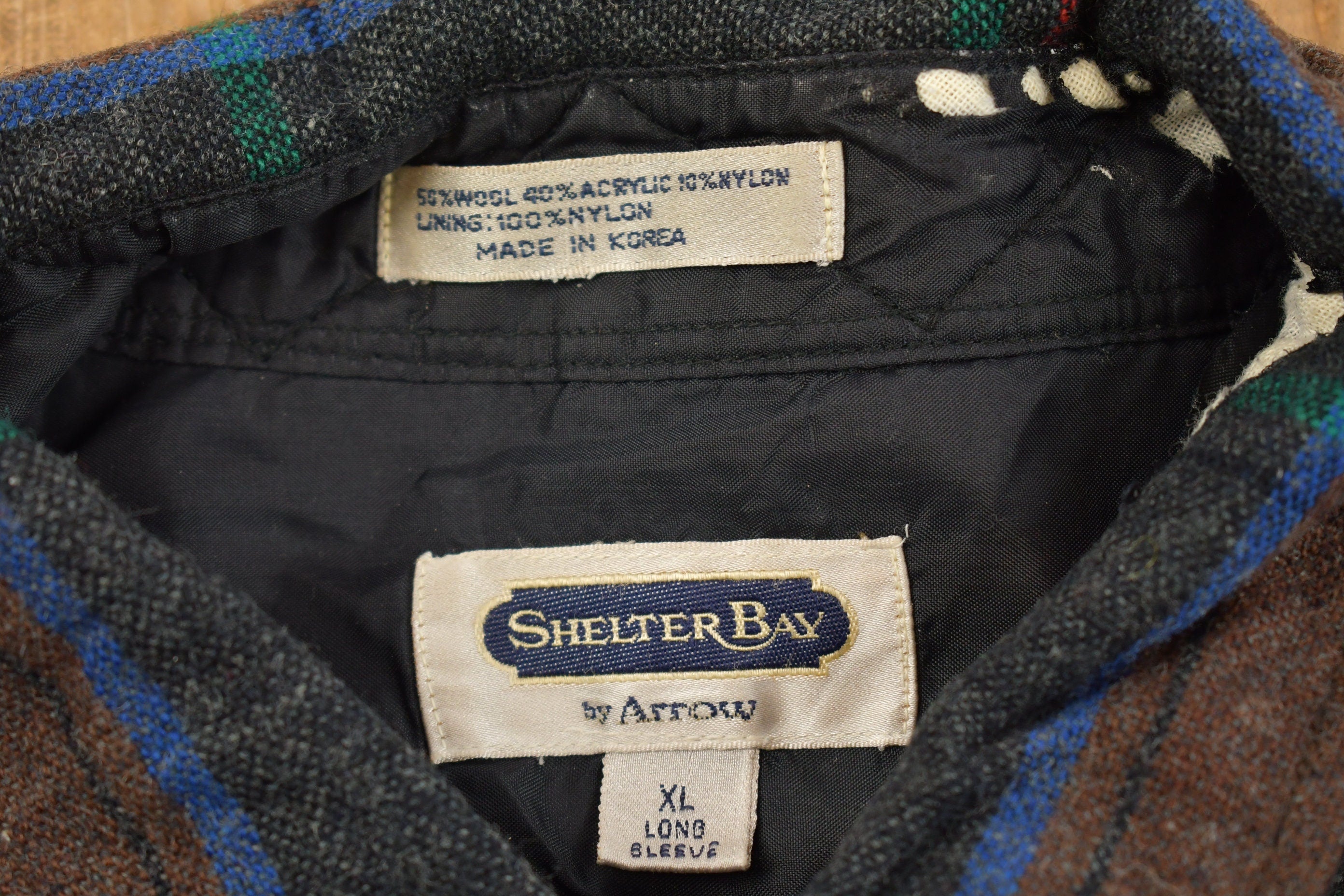 Vintage 1990s Arrow Shelter Bay Plaid Flannel Button Up Shirt