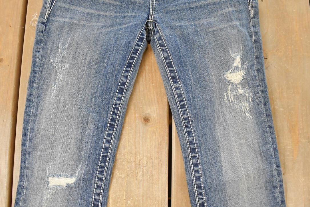 Vintage Deadstock Y2K Miss Me Bedazzled Low Rise Jeans Women's Size 26x31