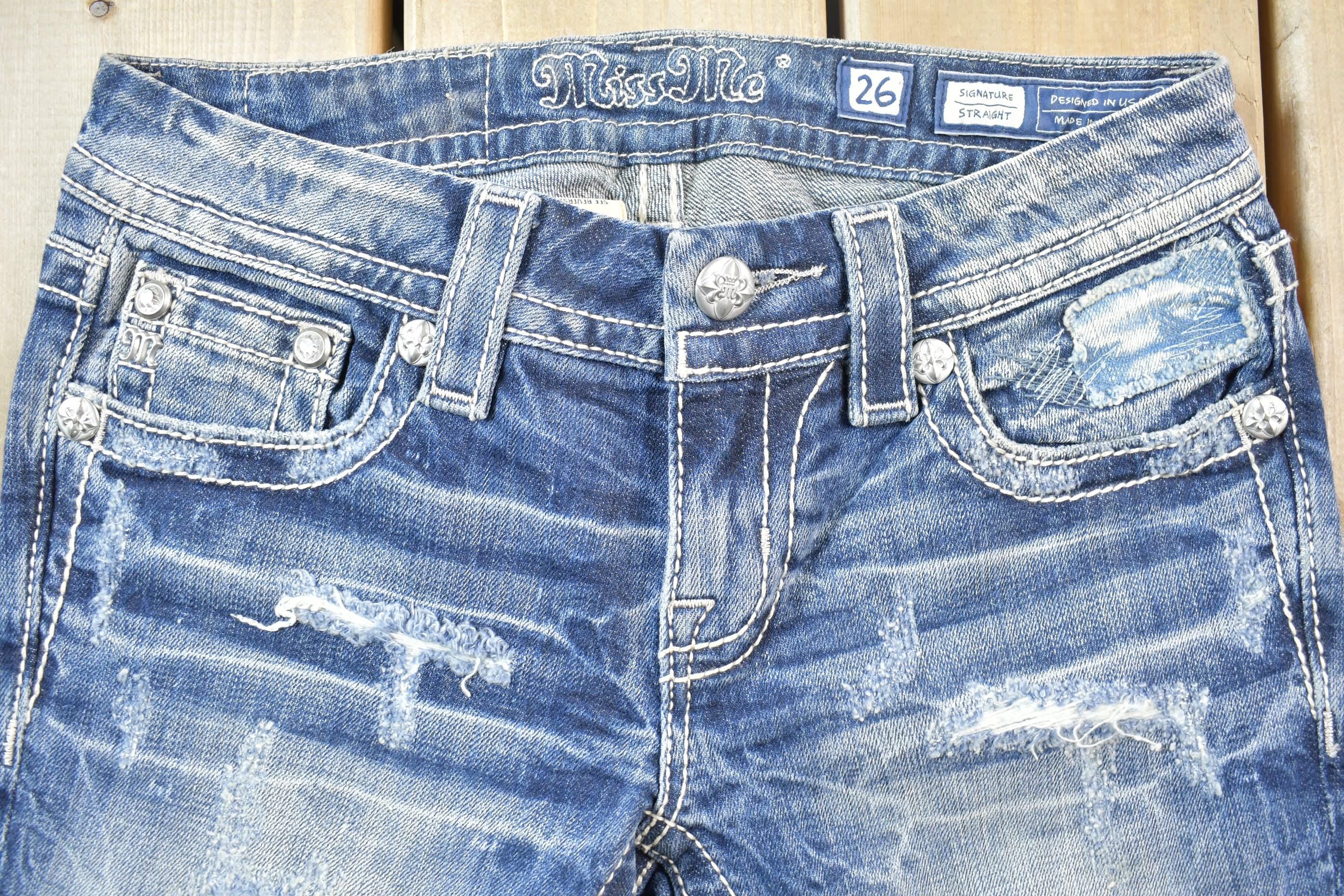 Vintage Y2K Miss Me Bedazzled Low Rise Jeans Size 26x31
