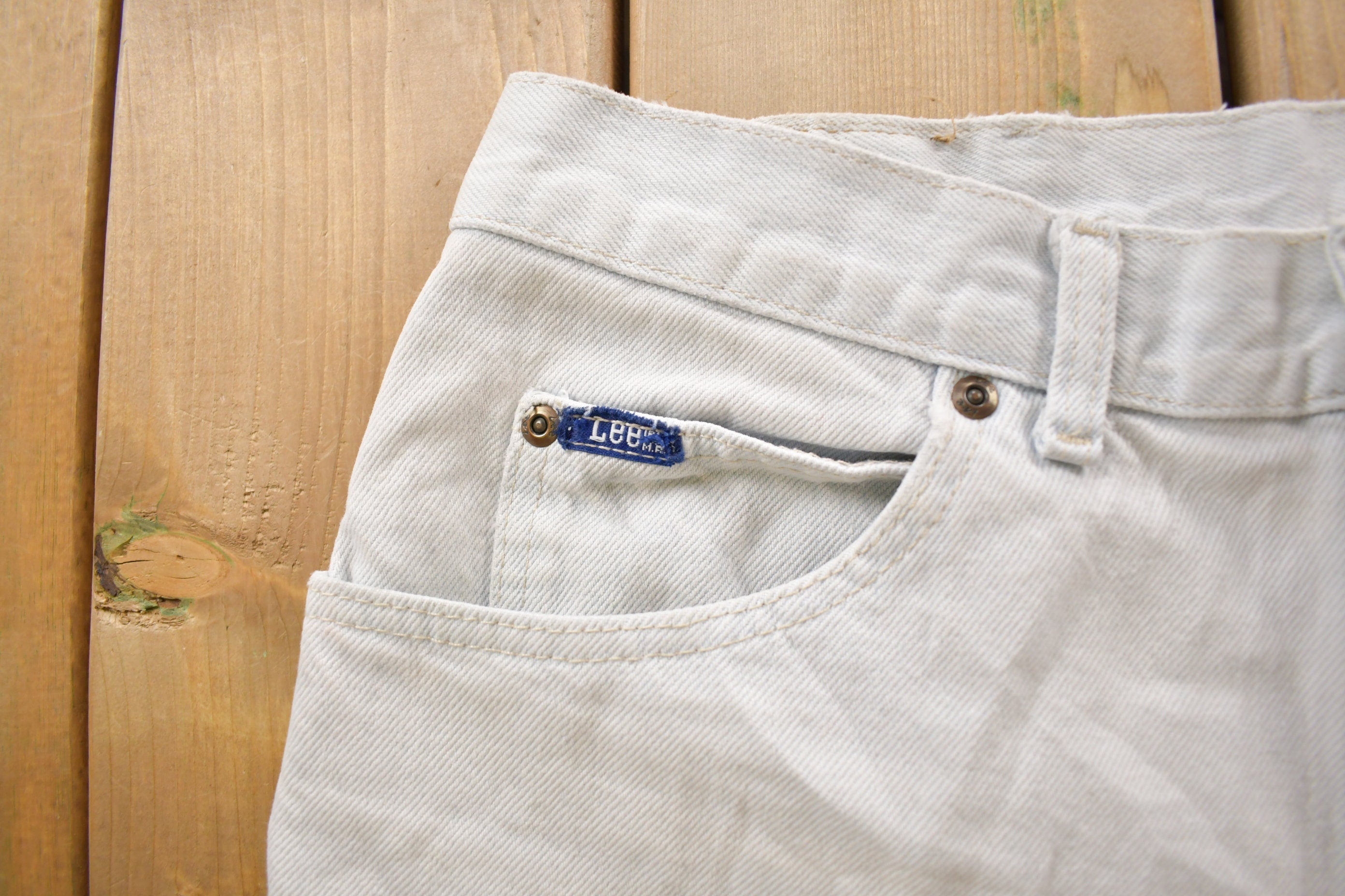 Vintage 1990s Lee Jean Shorts Size 32