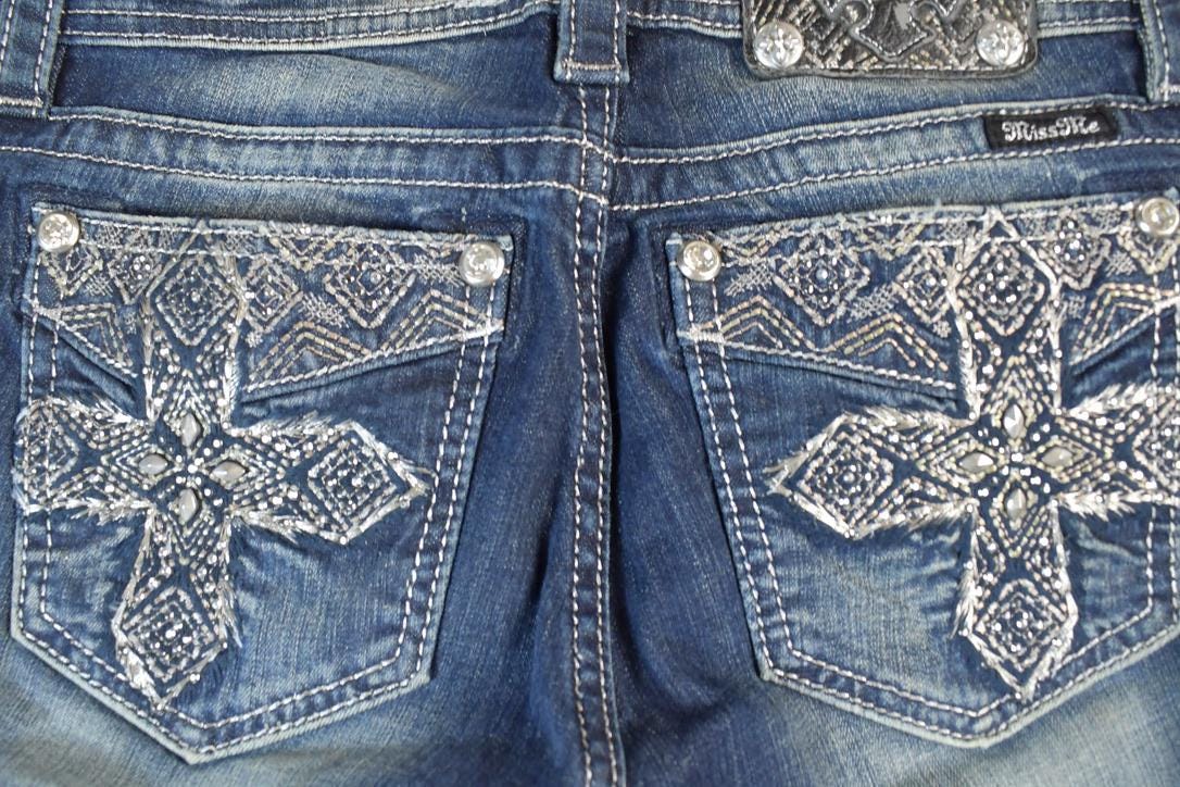 Vintage Y2K Miss Me Bedazzled Low Rise Jeans Size 26x31