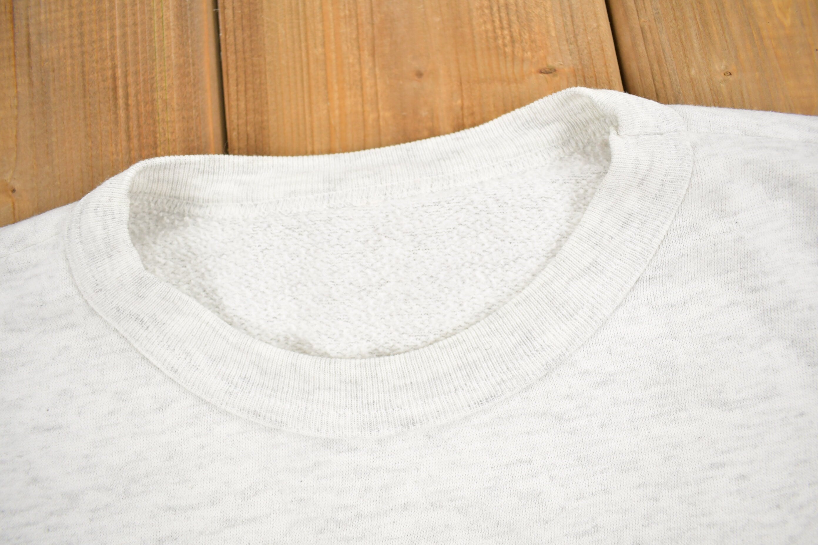 Vintage 1990s Ottawa Canada Graphic Crewneck Sweatshirt