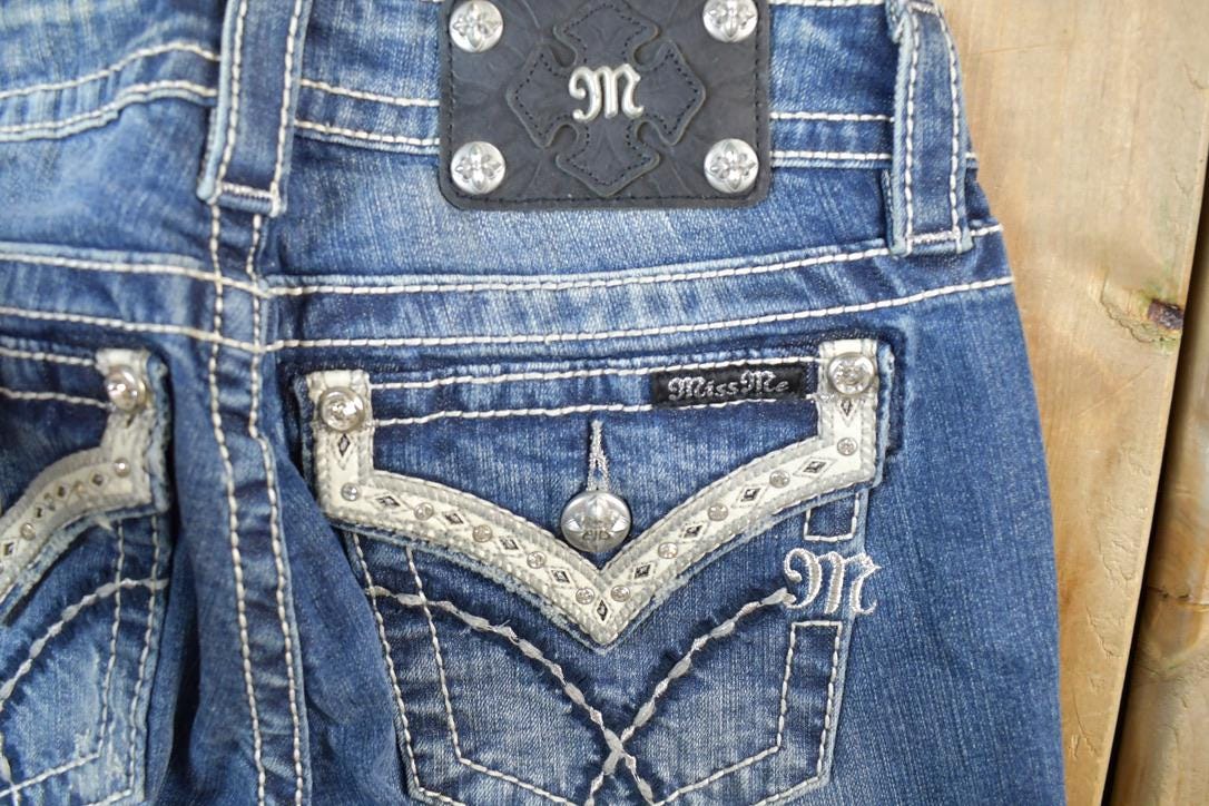 Vintage Y2K Miss Me Bedazzled Low Rise Jeans Size 26x31