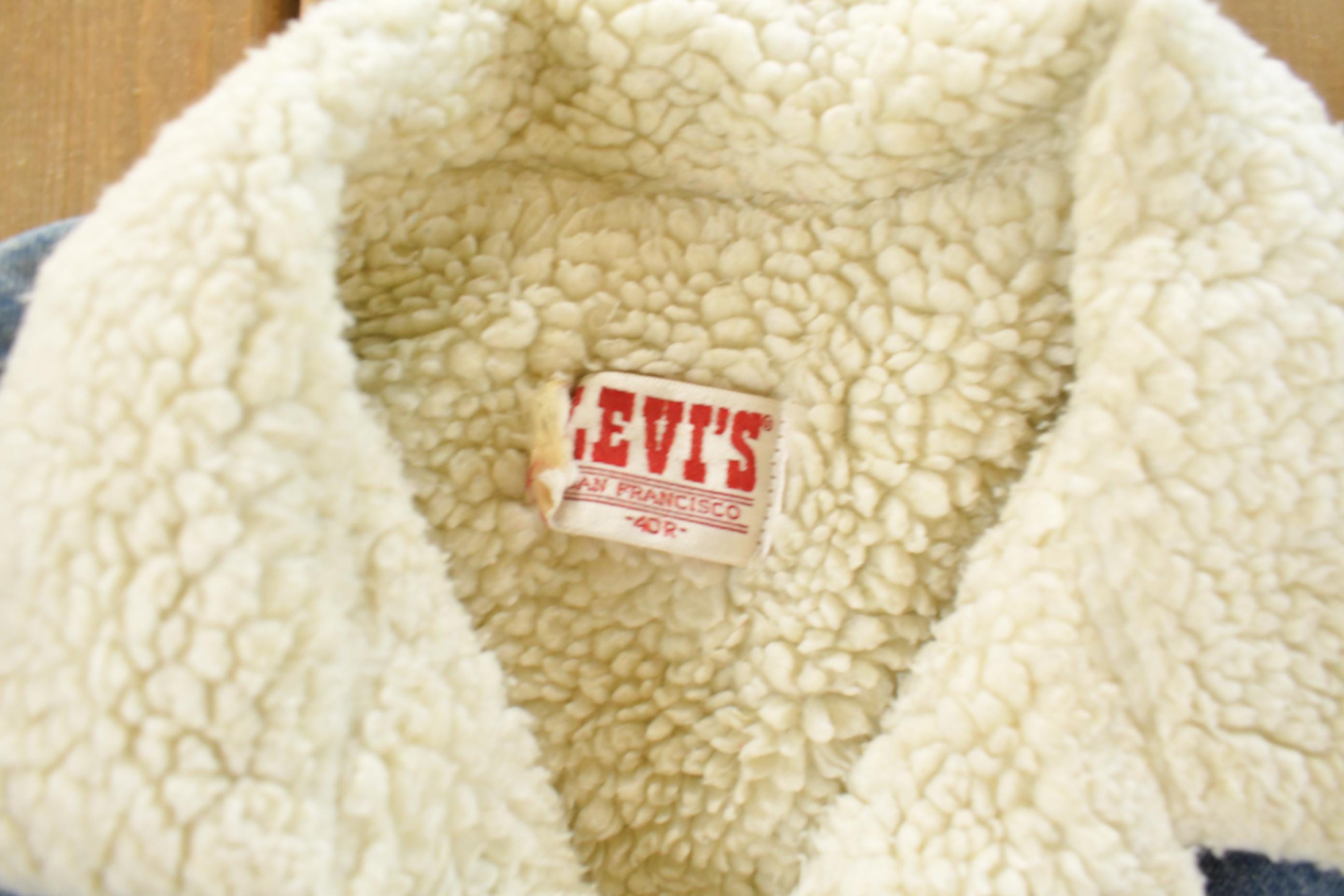 Vintage 1980s Levi's Sherpa Lined Denim Jean Jacket Men's Small