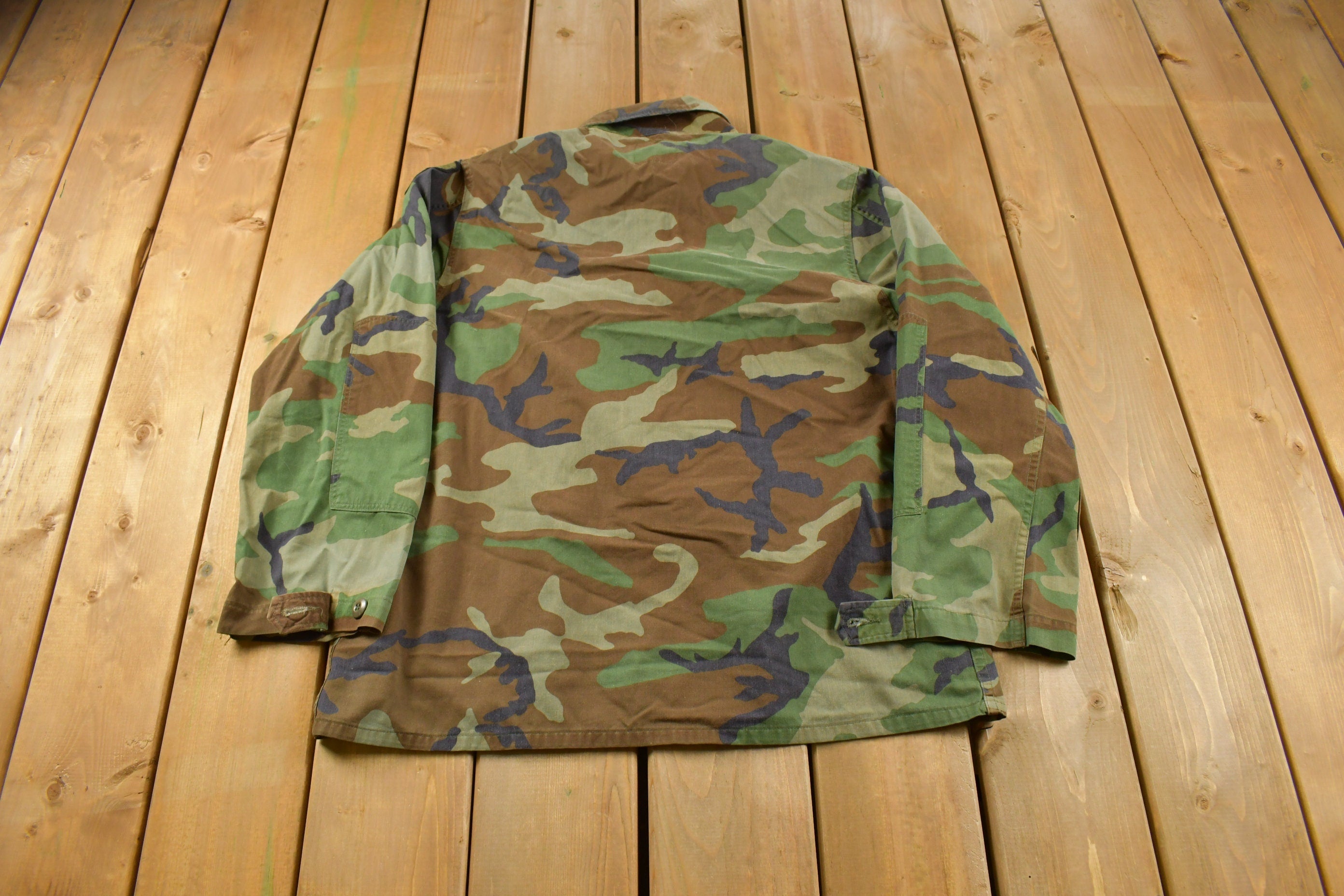 Vintage 1980s Woodland Camo Military Button Up Shirt