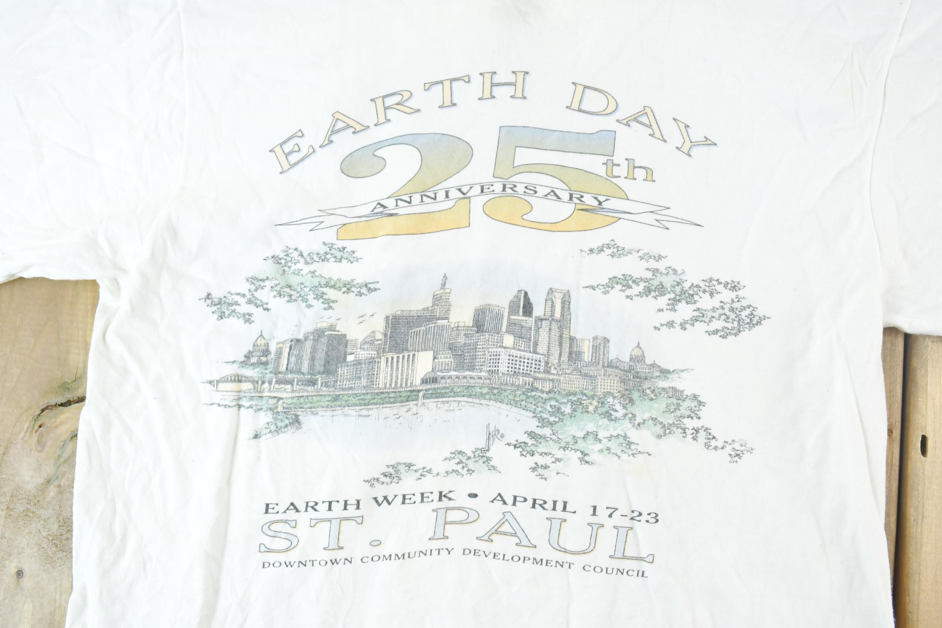 Vintage 1990s Earth Week St Paul Single Stitch T-Shirt  90s Vintage Souvenir Tee  Rare Vacation Tee  Summer Shirt Made In USA
