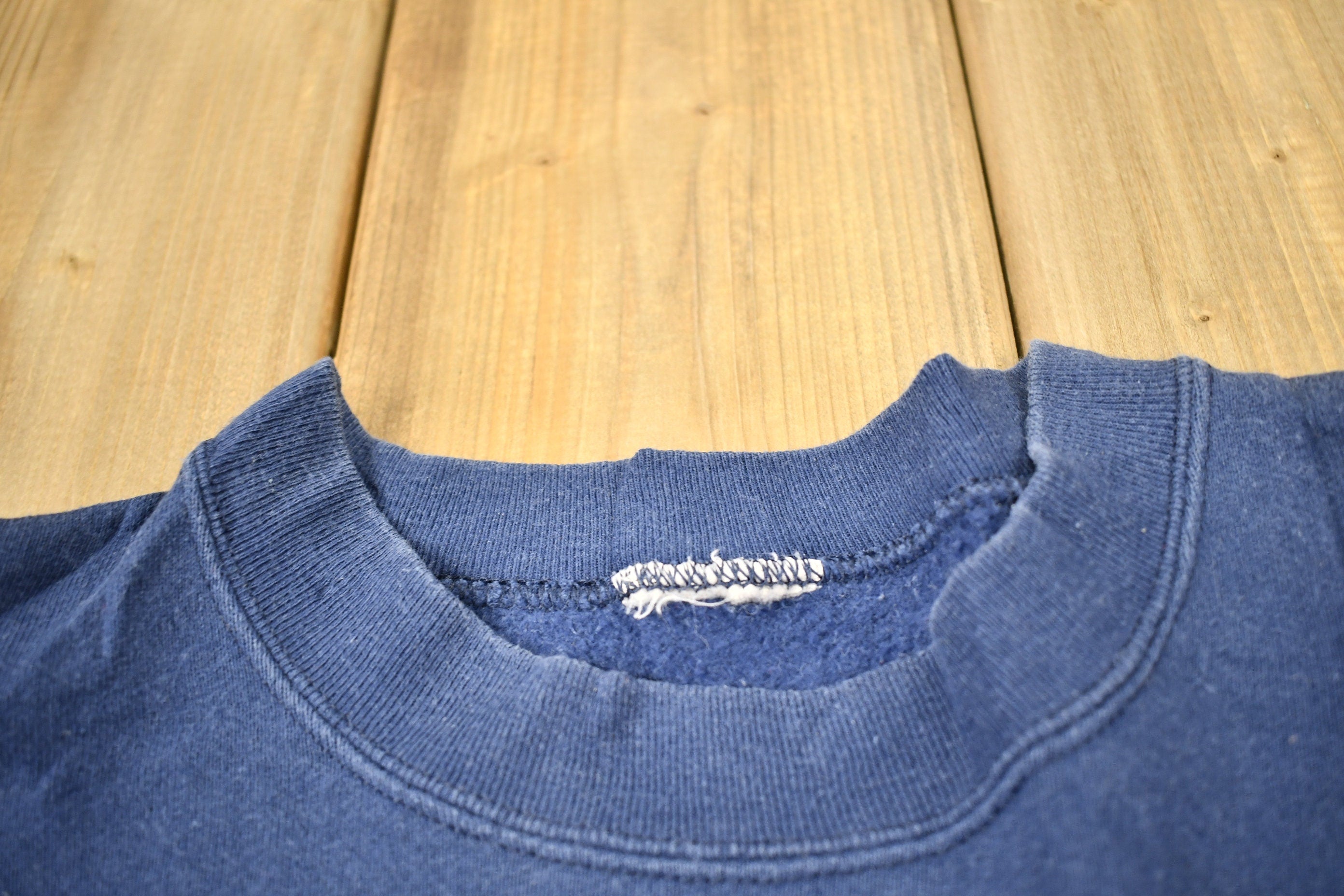 Vintage 1990s Wisconsin Embroidered Crewneck Sweatshirt