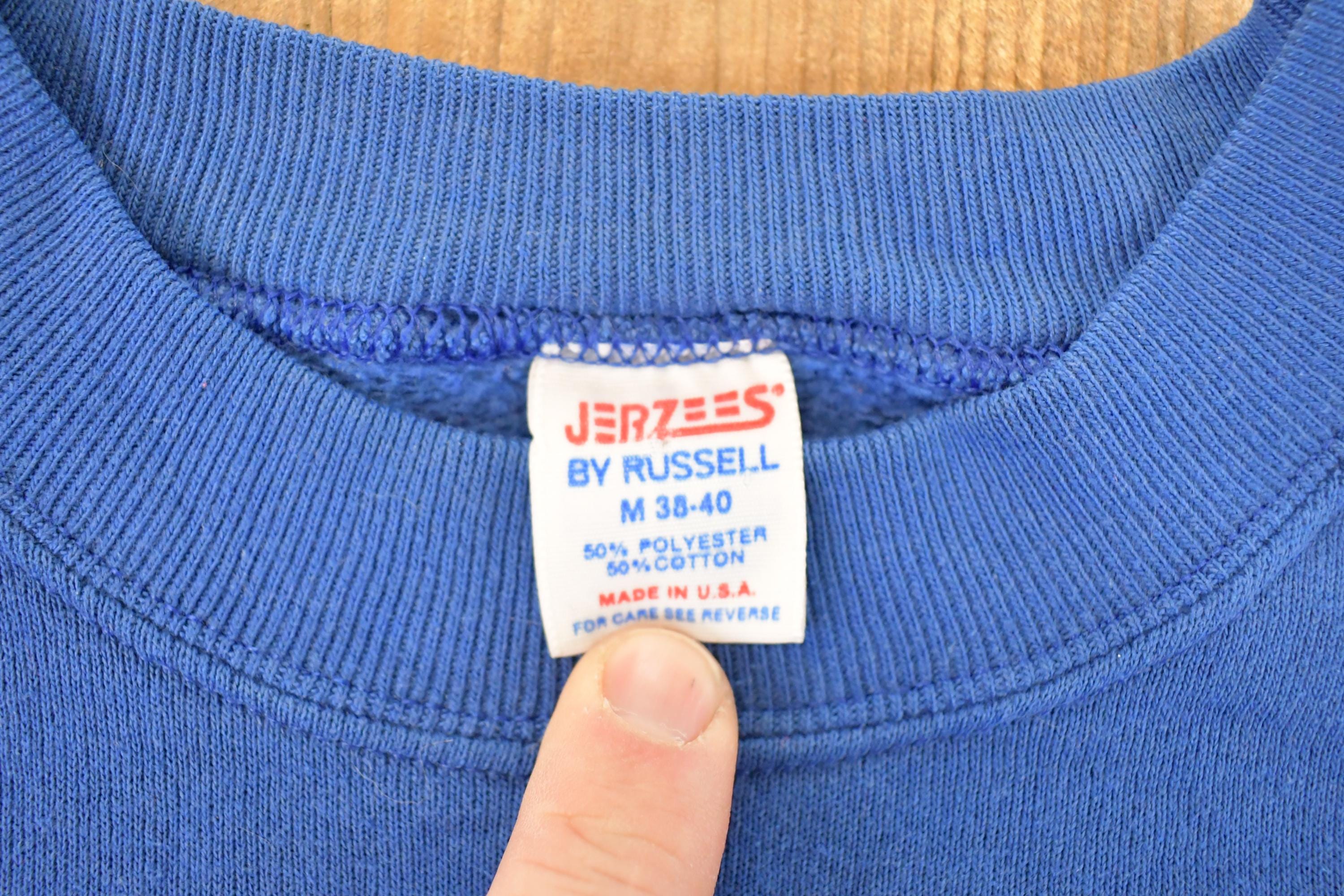 Vintage 1980s Jerzees Boundary Waters Speed Skating Cartoon Graphic Print Crewneck Sweatshirt Men's S