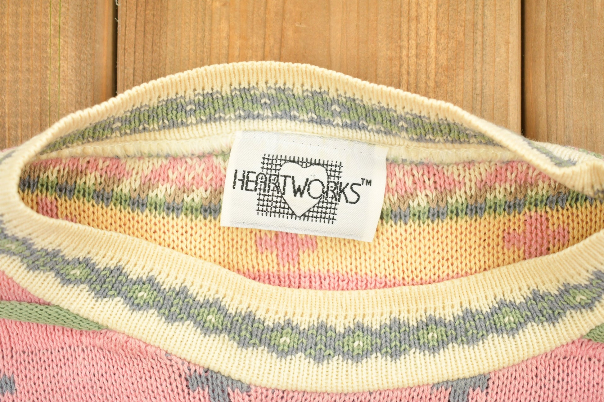 Vintage 1990s Heartworks Aztec Graphic Knitted Sweater / Vintage 90s Cardigan / Pattern Sweater / Outdoor / Hand Knit / Made In USA