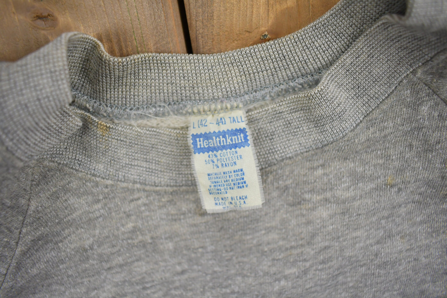 Vintage 1970s Health Knit Blank Grey Crewneck Sweatshirt / Raglan Crewneck / Made In USA / Essential / Streetwear / 70s Crewneck