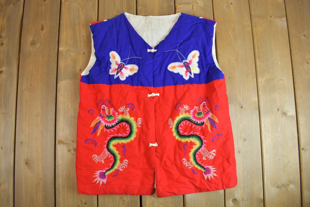 Vintage 1960s Hand Embroidered Dragons & Animals Antique Vest /