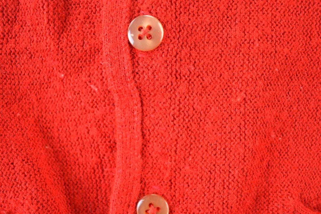 Vintage 1970s Munsingwear Knit Perfect Mild Distress Cardigan Sweater Made In USA