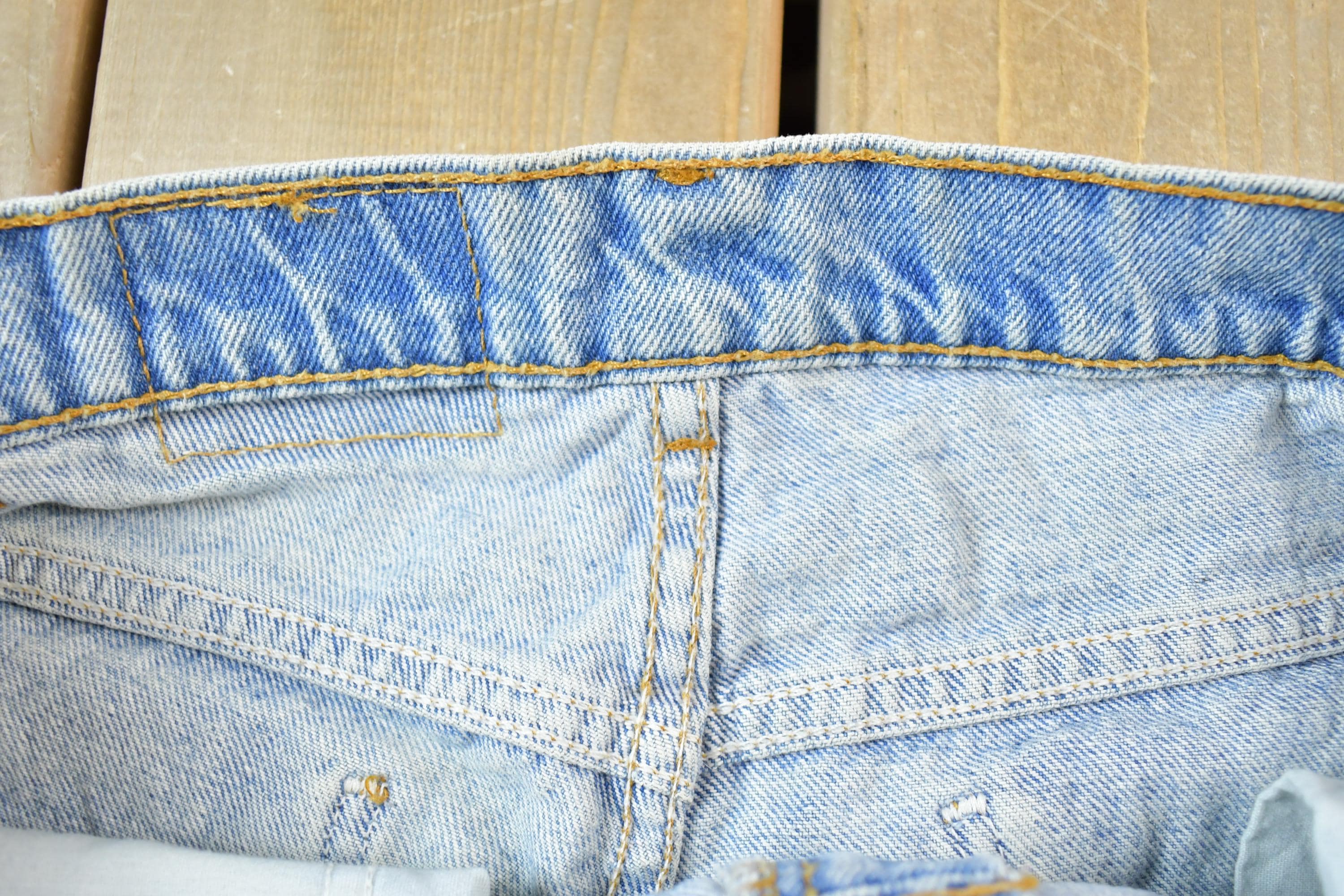 Vintage 1990s Levi Strauss Orange Tab Denim Jeans Size 33 x 29